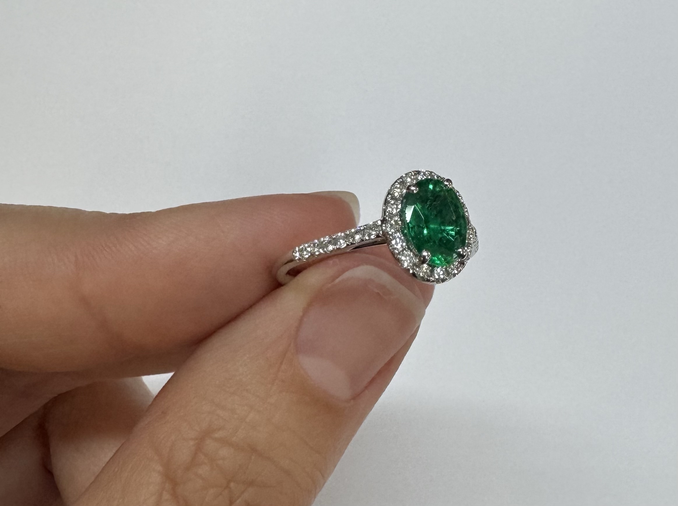 14k White Gold Genuine .91 Cttw Emerald & Diamond Halo Ring - Image 19