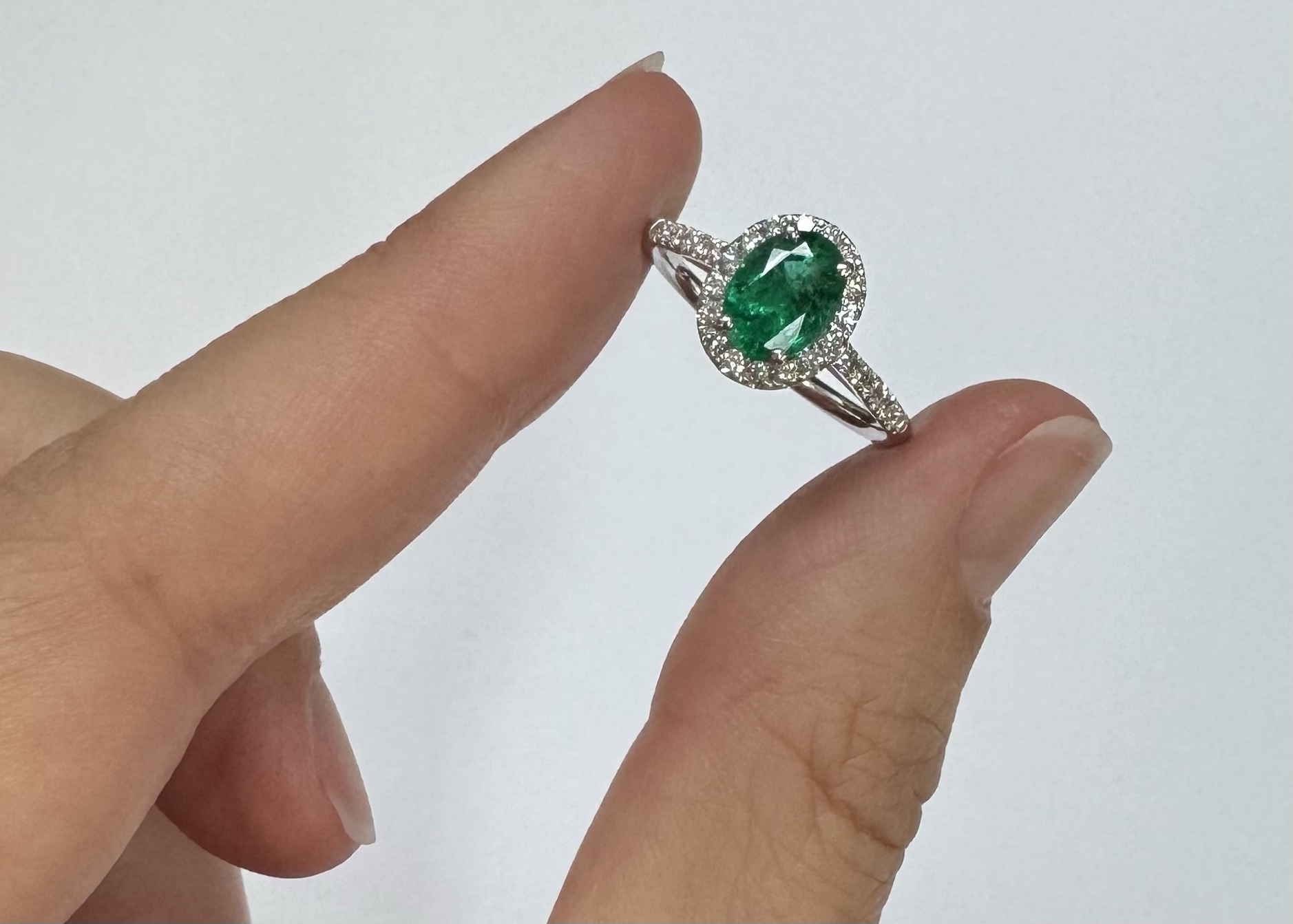 14k White Gold Genuine .91 Cttw Emerald & Diamond Halo Ring - Image 22