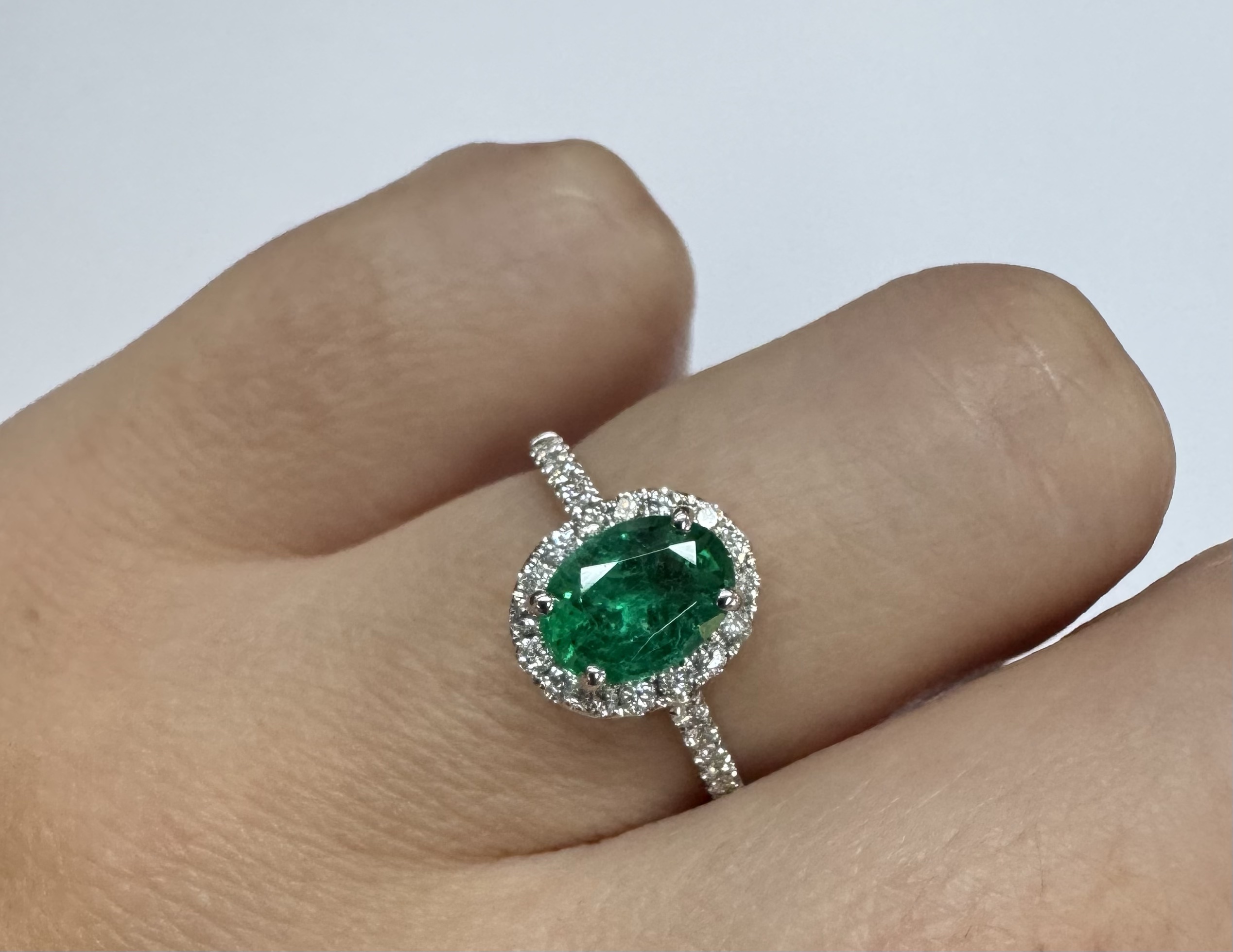 14k White Gold Genuine .91 Cttw Emerald & Diamond Halo Ring - Image 24