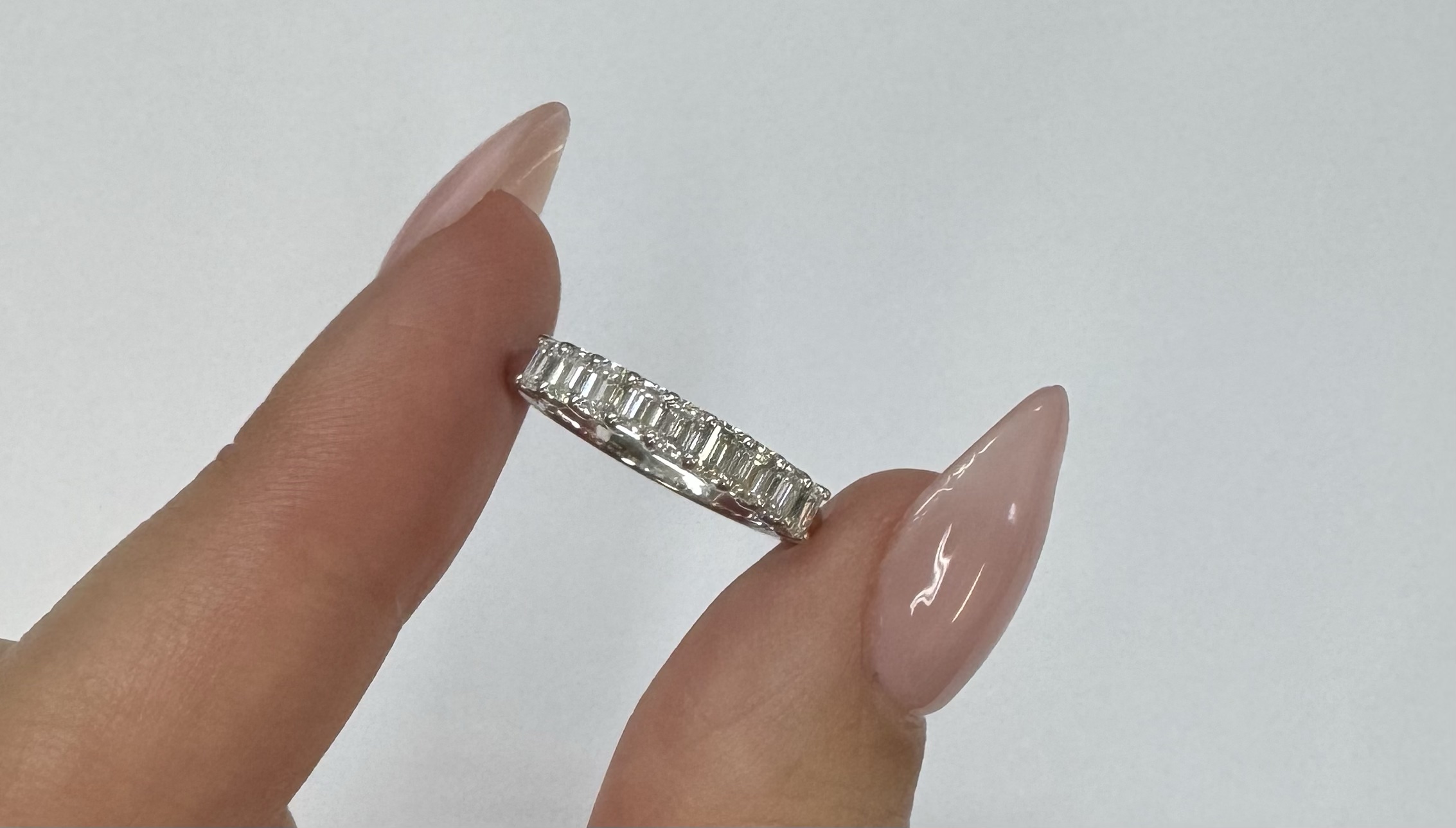 14k White Gold 9 Stone Genuine 3/4 Cttw Emerald Cut Diamond Band - Image 27