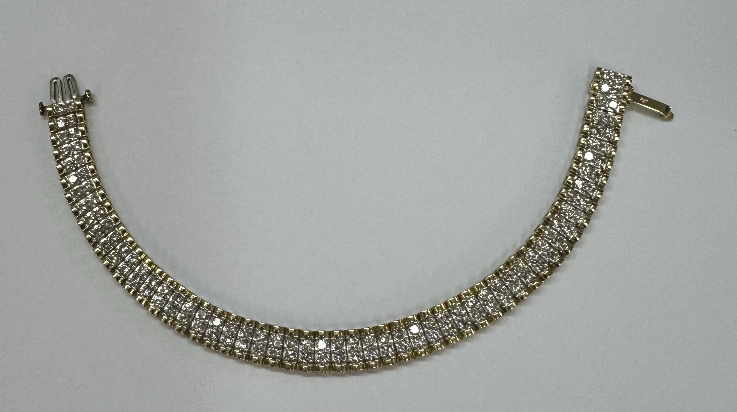 Vintage 14k Two-Tone 4.50 Cttw Genuine Round Brilliant Cut Diamond Bracelet - Image 3