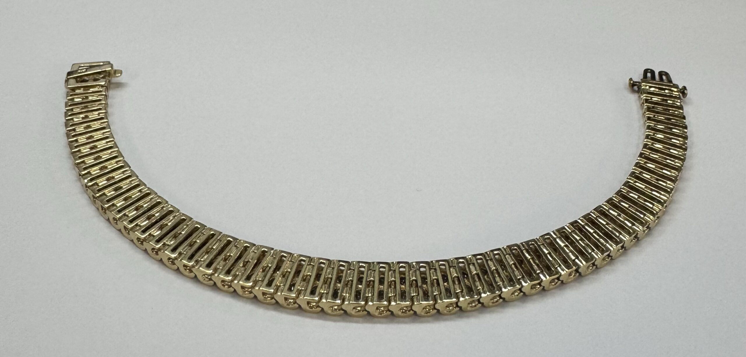 Vintage 14k Two-Tone 4.50 Cttw Genuine Round Brilliant Cut Diamond Bracelet - Image 6