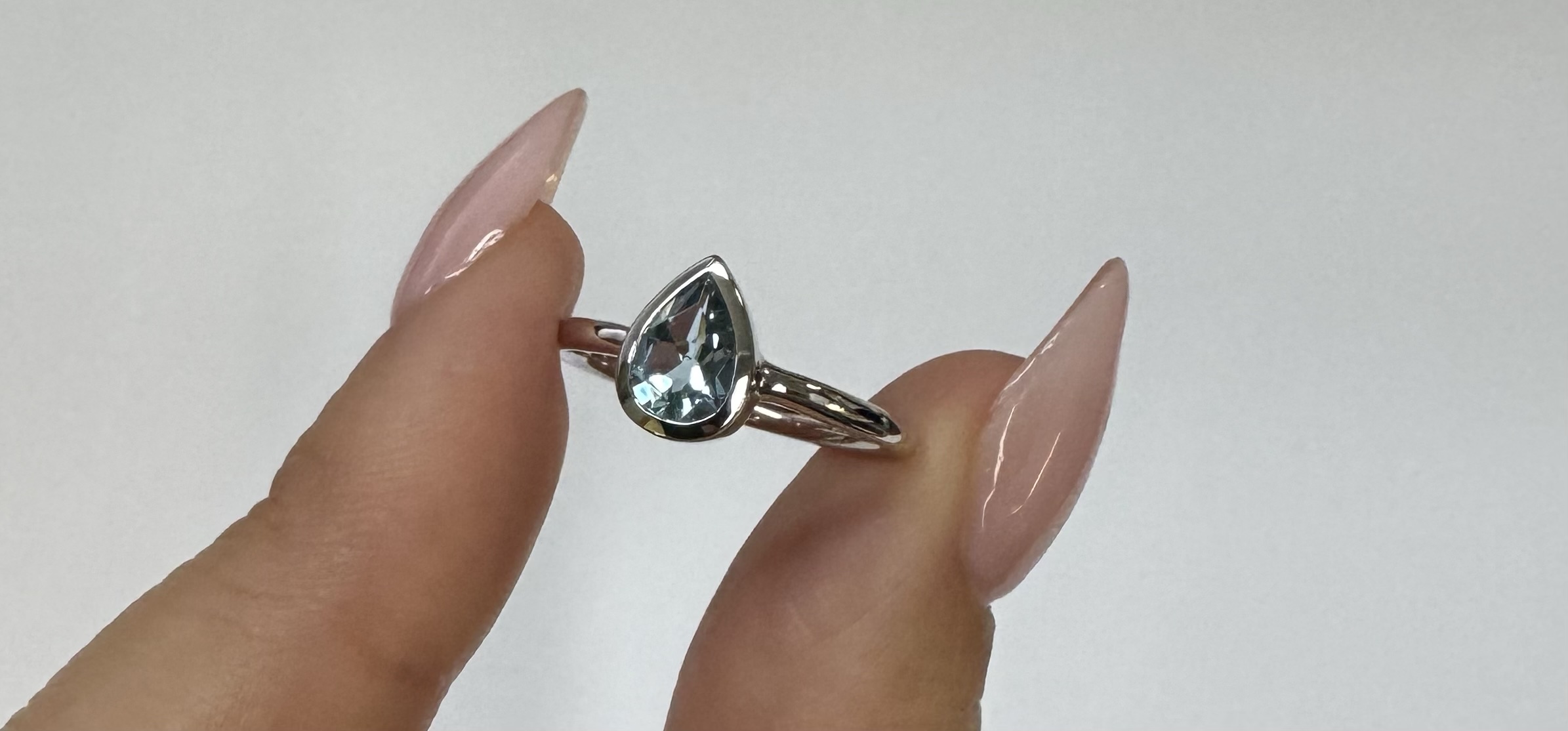 14k White Gold Genuine .59 Cttw Pear Shaped Aquamarine Bezel Ring - Image 6