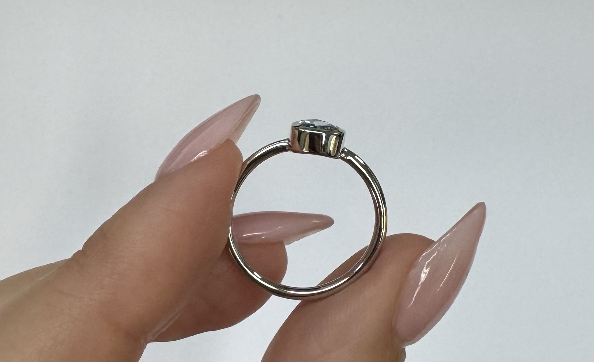 14k White Gold Genuine .59 Cttw Pear Shaped Aquamarine Bezel Ring - Image 8