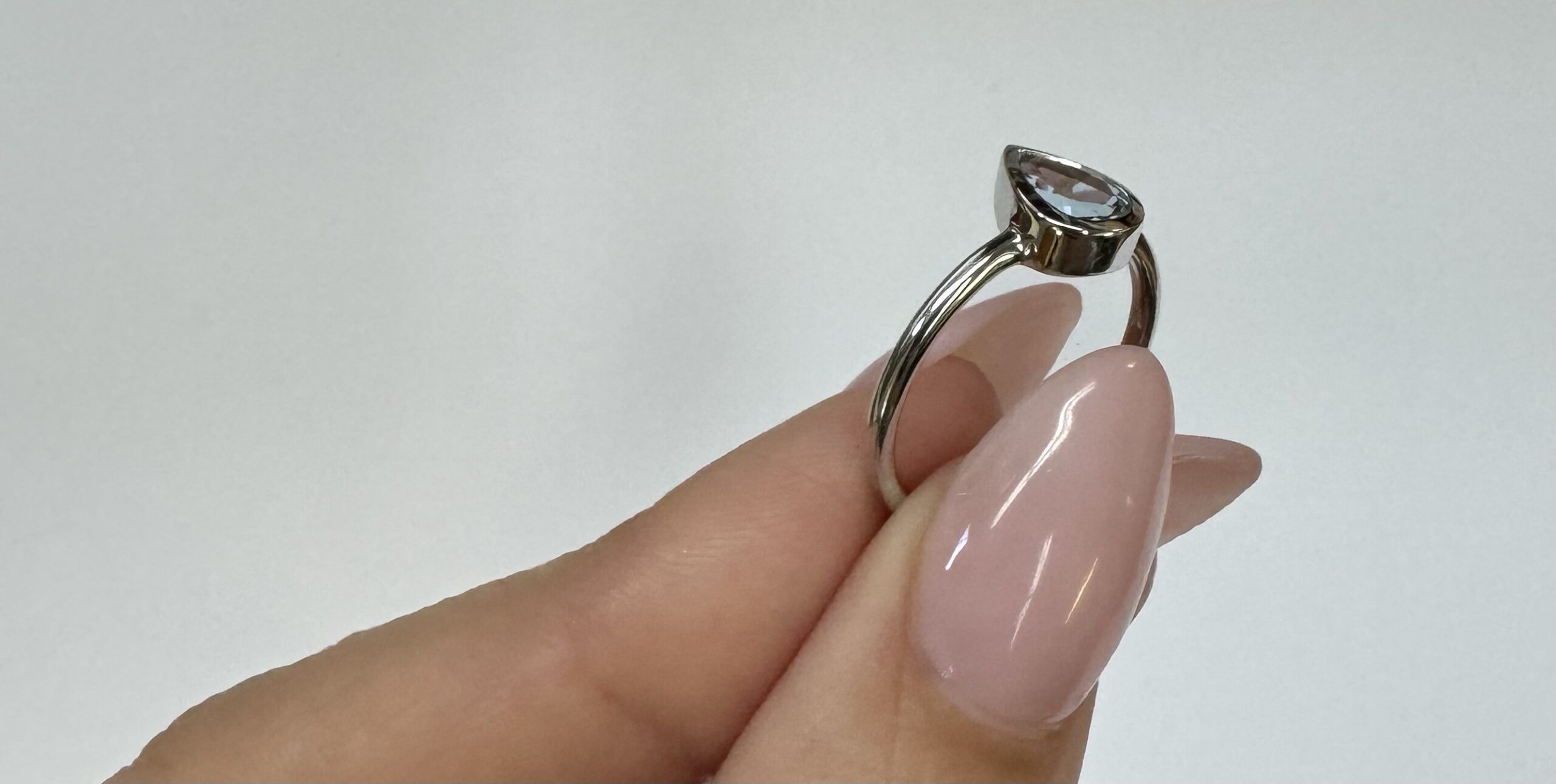 14k White Gold Genuine .59 Cttw Pear Shaped Aquamarine Bezel Ring - Image 14