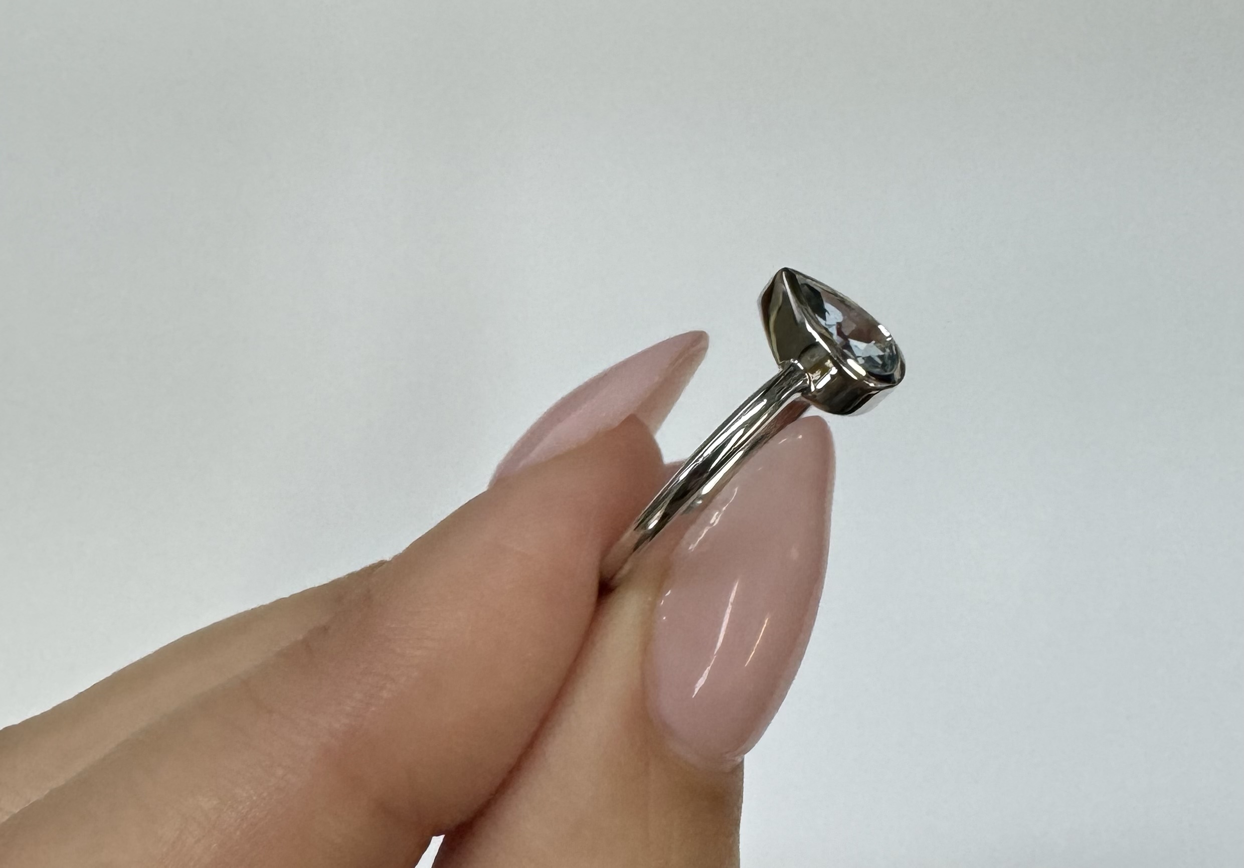 14k White Gold Genuine .59 Cttw Pear Shaped Aquamarine Bezel Ring - Image 15