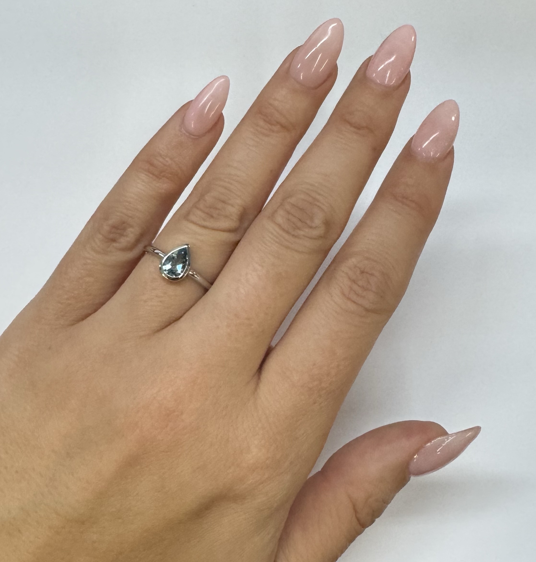 14k White Gold Genuine .59 Cttw Pear Shaped Aquamarine Bezel Ring - Image 27