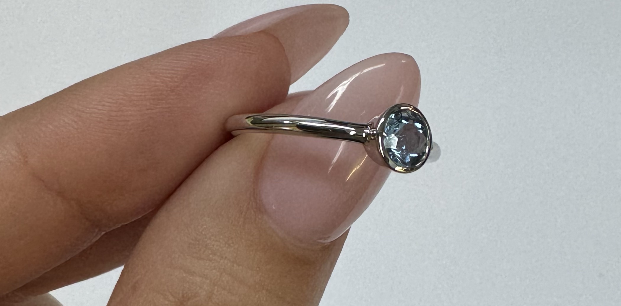 14k White Gold Genuine .34 Cttw Aquamarine Bezel Ring - Image 11