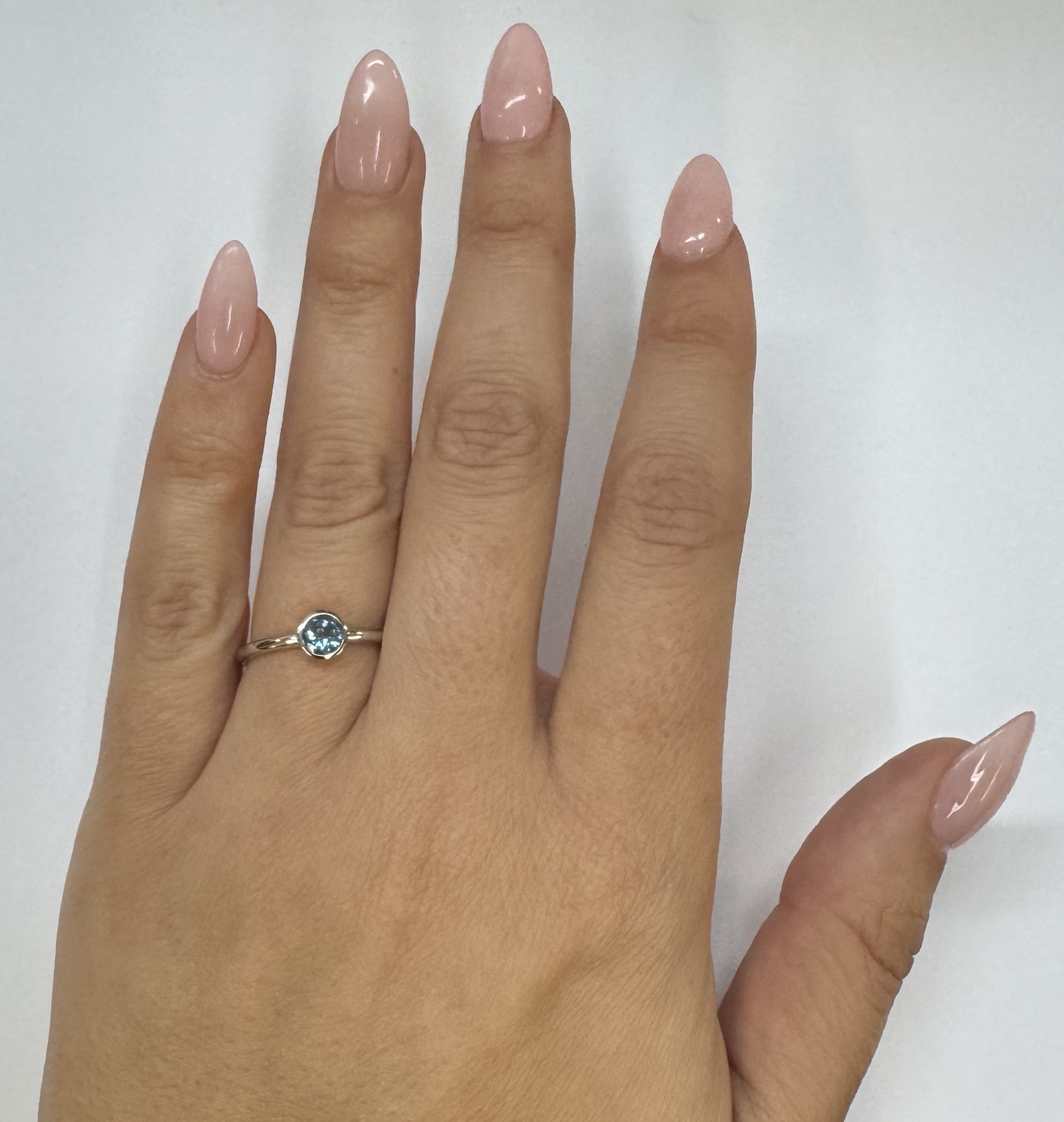 14k White Gold Genuine .34 Cttw Aquamarine Bezel Ring - Image 27