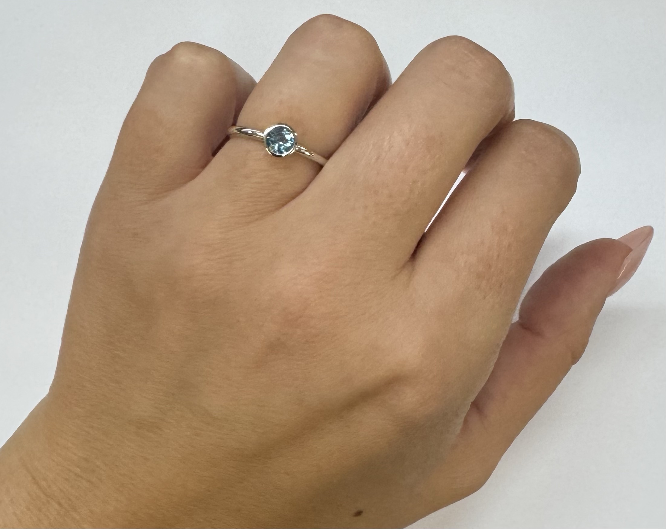 14k White Gold Genuine .34 Cttw Aquamarine Bezel Ring - Image 28