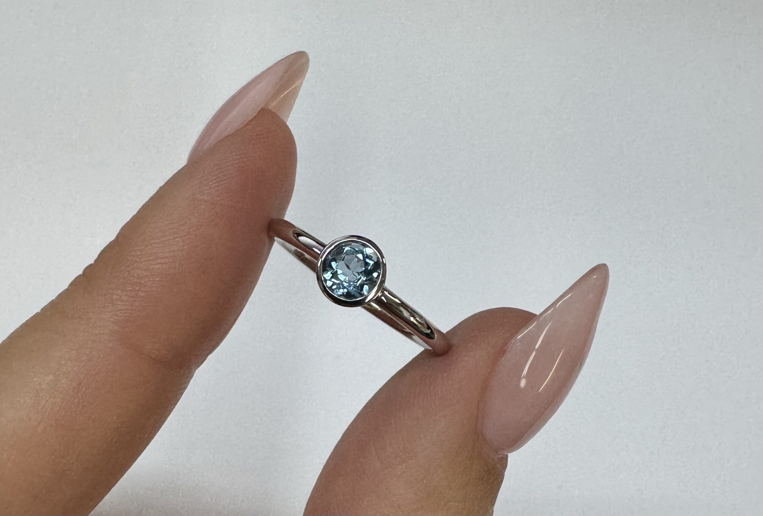 14k White Gold Genuine .34 Cttw Aquamarine Bezel Ring - Image 43