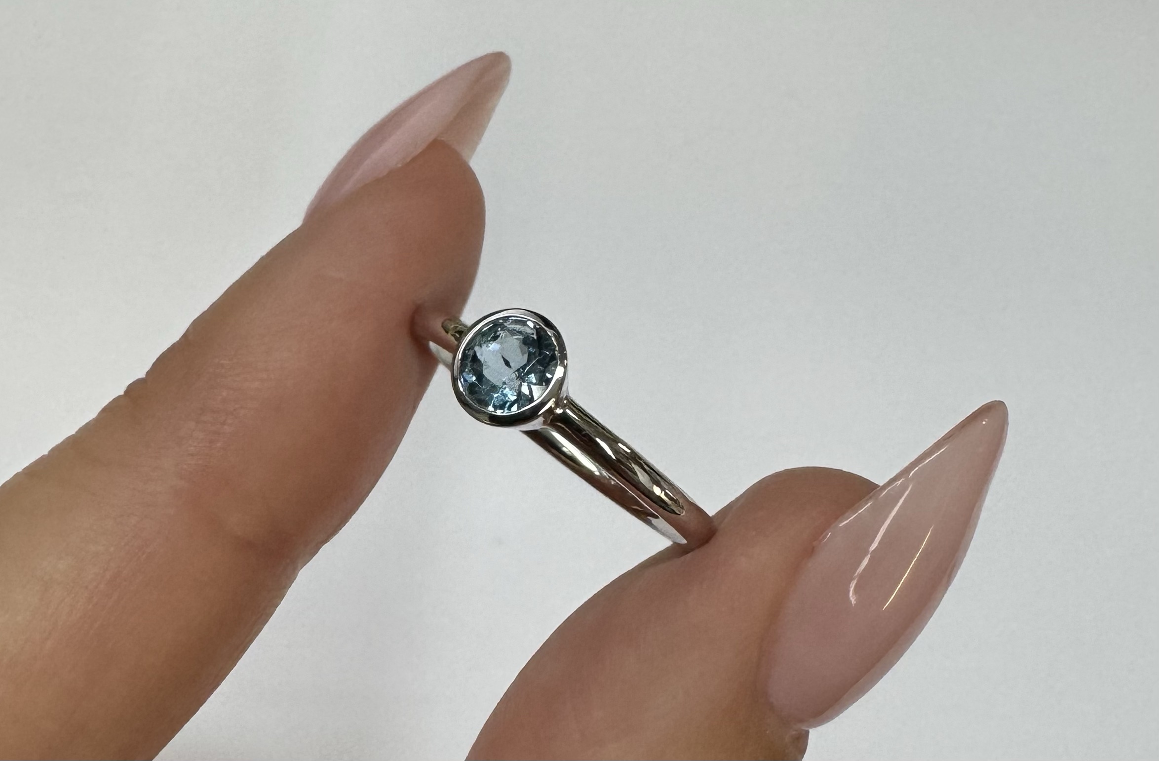 14k White Gold Genuine .34 Cttw Aquamarine Bezel Ring - Image 45