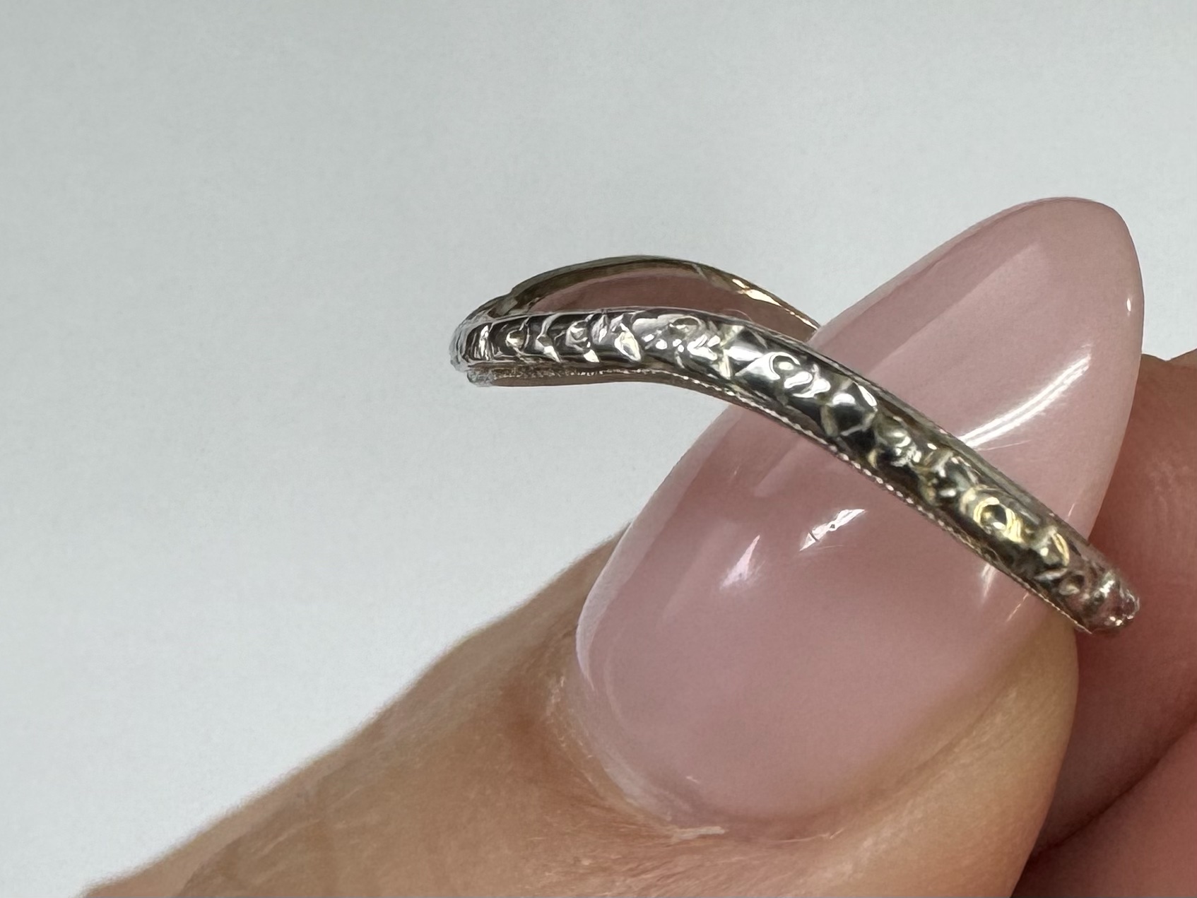 Vintage 18k White Gold Engraved, Curved Wedding Band - Image 8