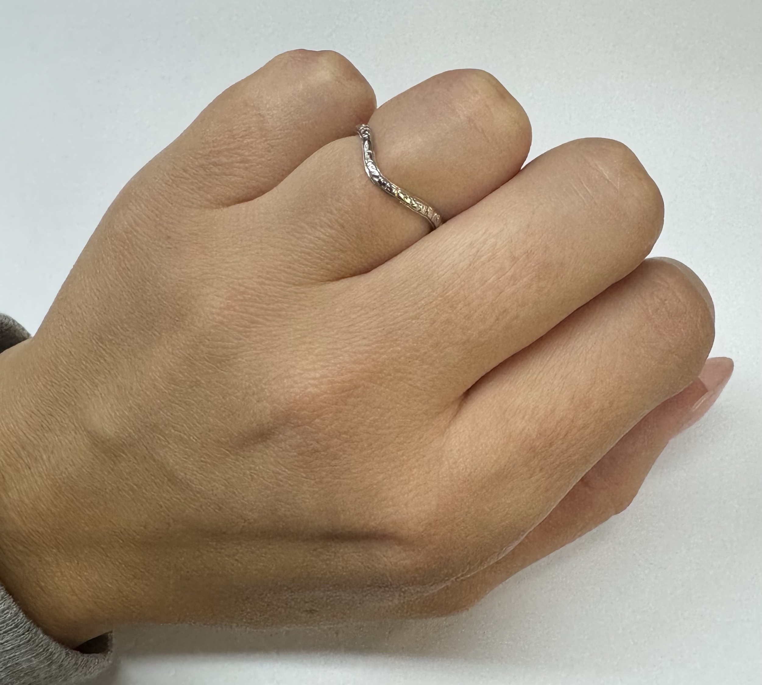 Vintage 18k White Gold Engraved, Curved Wedding Band - Image 11