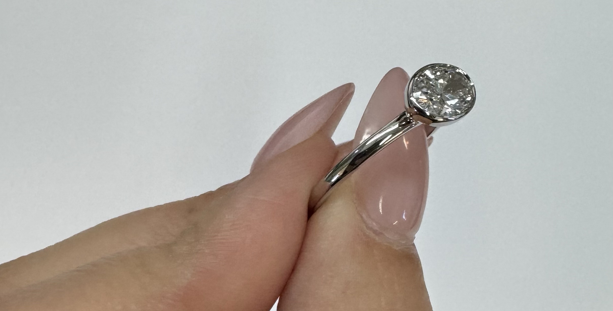 14k White Gold Genuine 1.08 Cttw Lab Grown Bezel Set Diamond Ring - Image 5