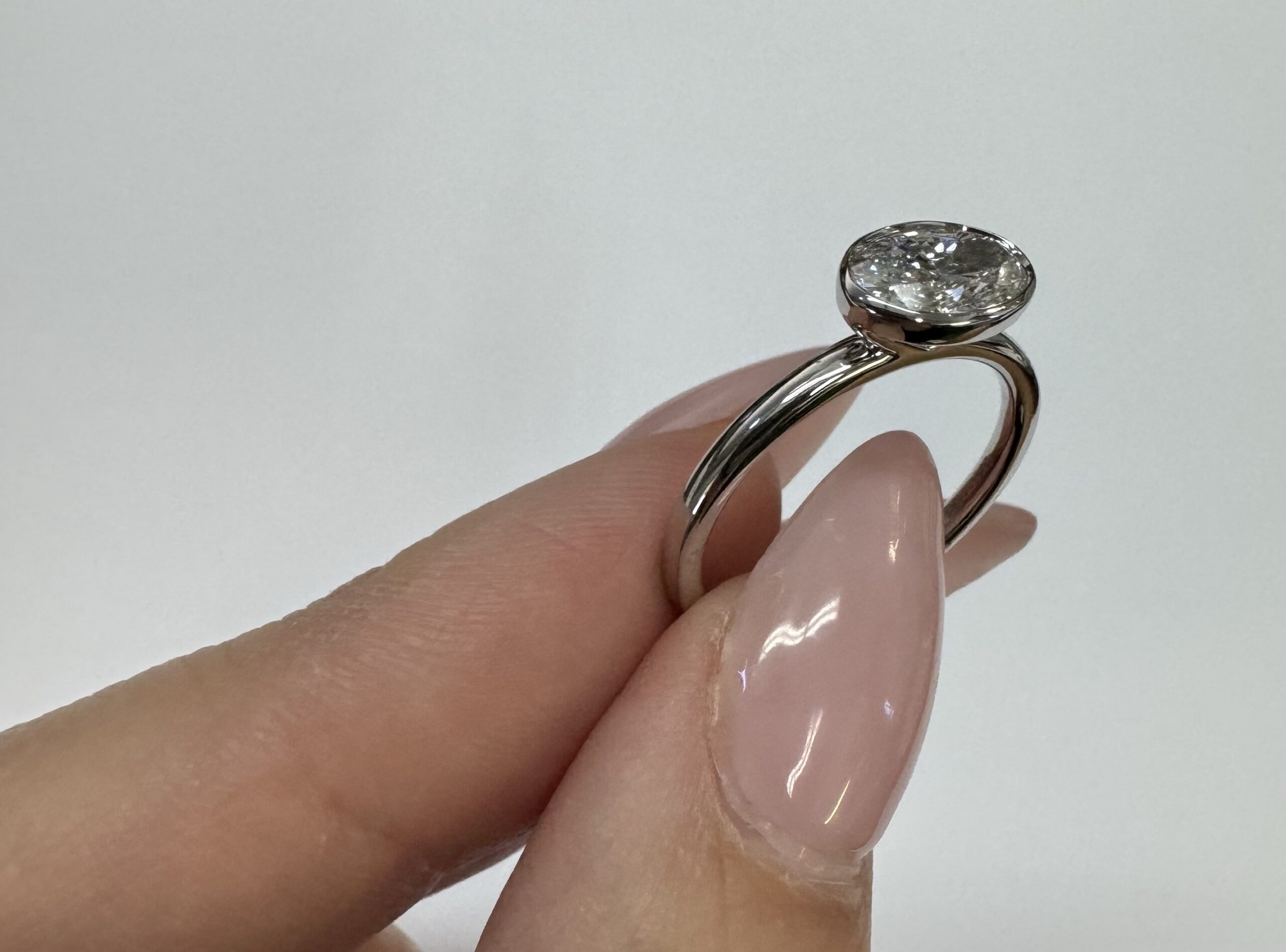 14k White Gold Genuine 1.08 Cttw Lab Grown Bezel Set Diamond Ring - Image 6