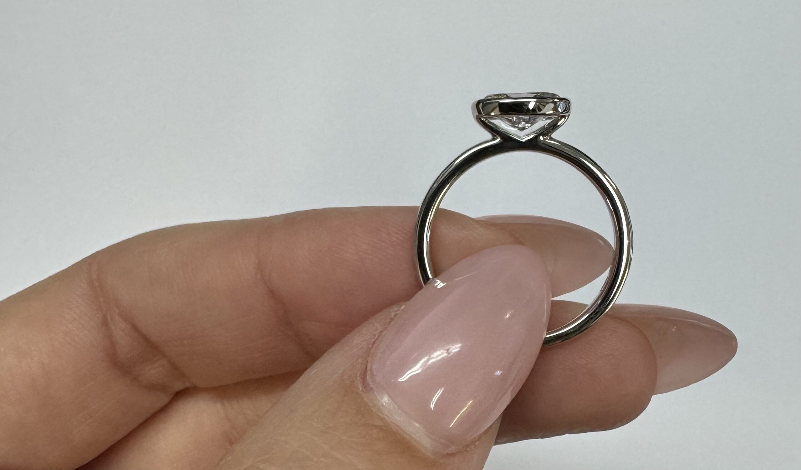 14k White Gold Genuine 1.08 Cttw Lab Grown Bezel Set Diamond Ring - Image 8