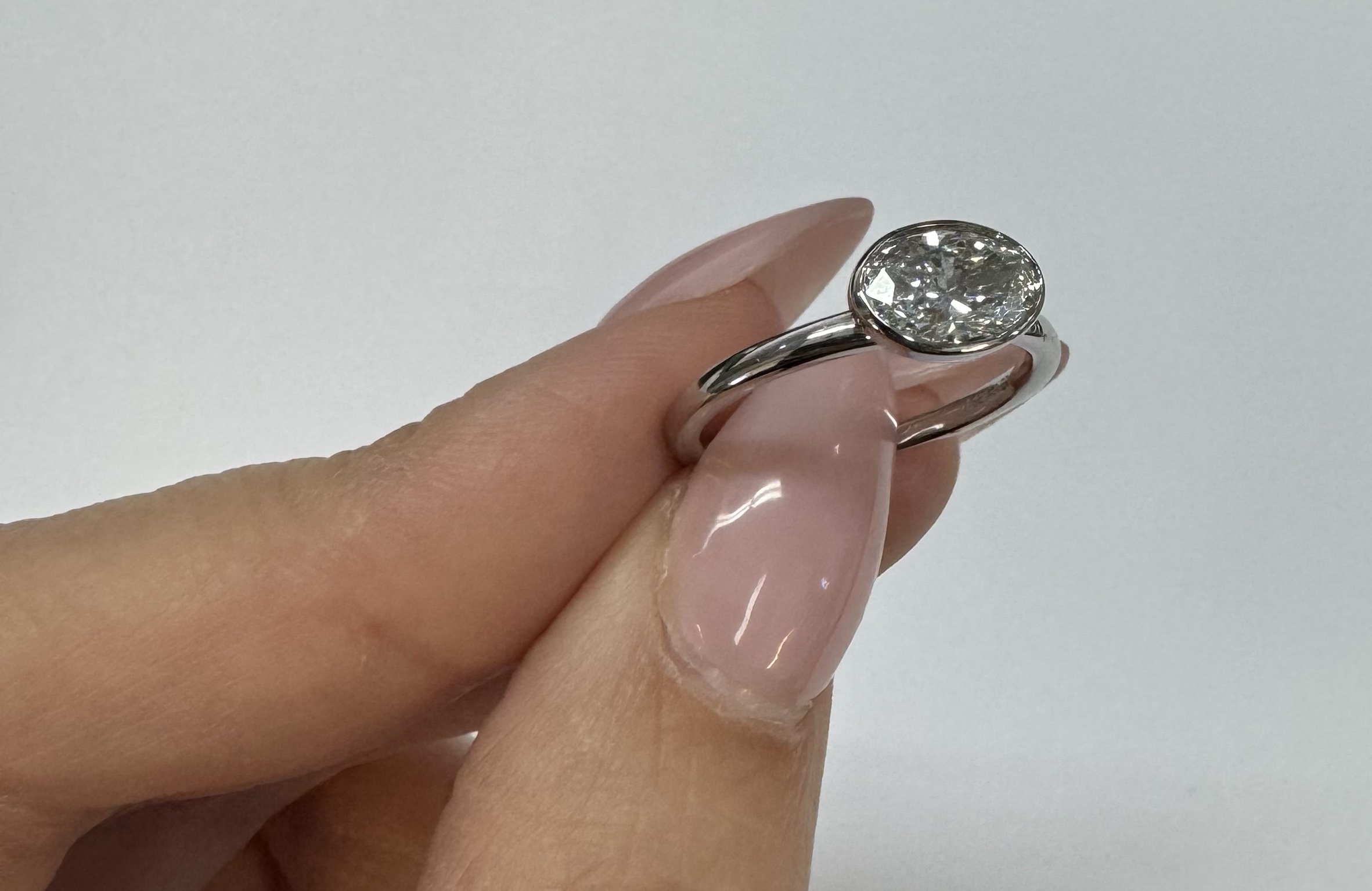 14k White Gold Genuine 1.08 Cttw Lab Grown Bezel Set Diamond Ring - Image 9