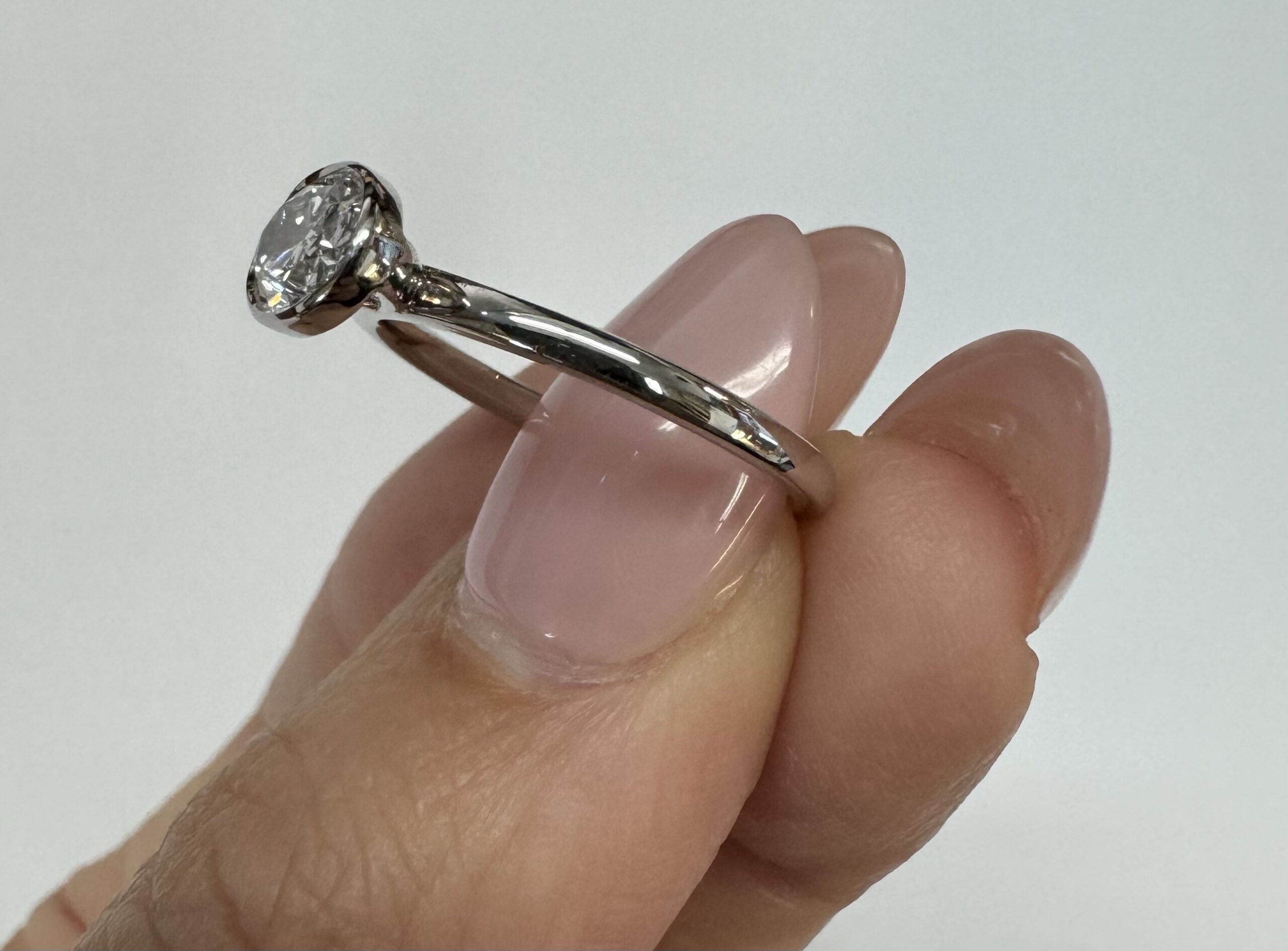 14k White Gold Genuine 1.08 Cttw Lab Grown Bezel Set Diamond Ring - Image 12