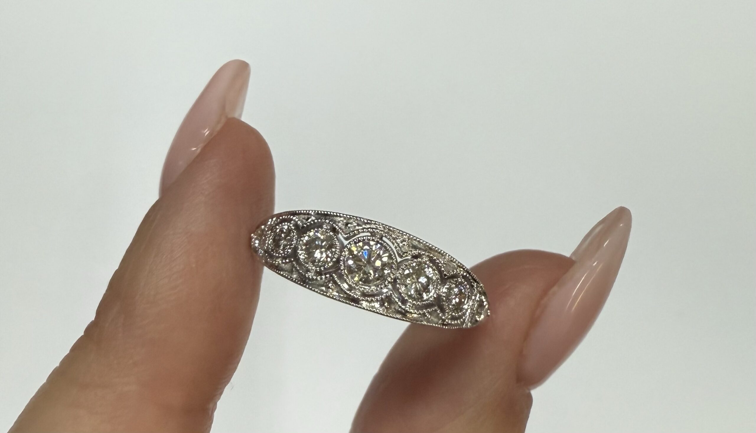 14k White Gold Vintage Inspired 7 Stone Bezel Graudated Round Brilliant Cut Diamond Band - Image 2