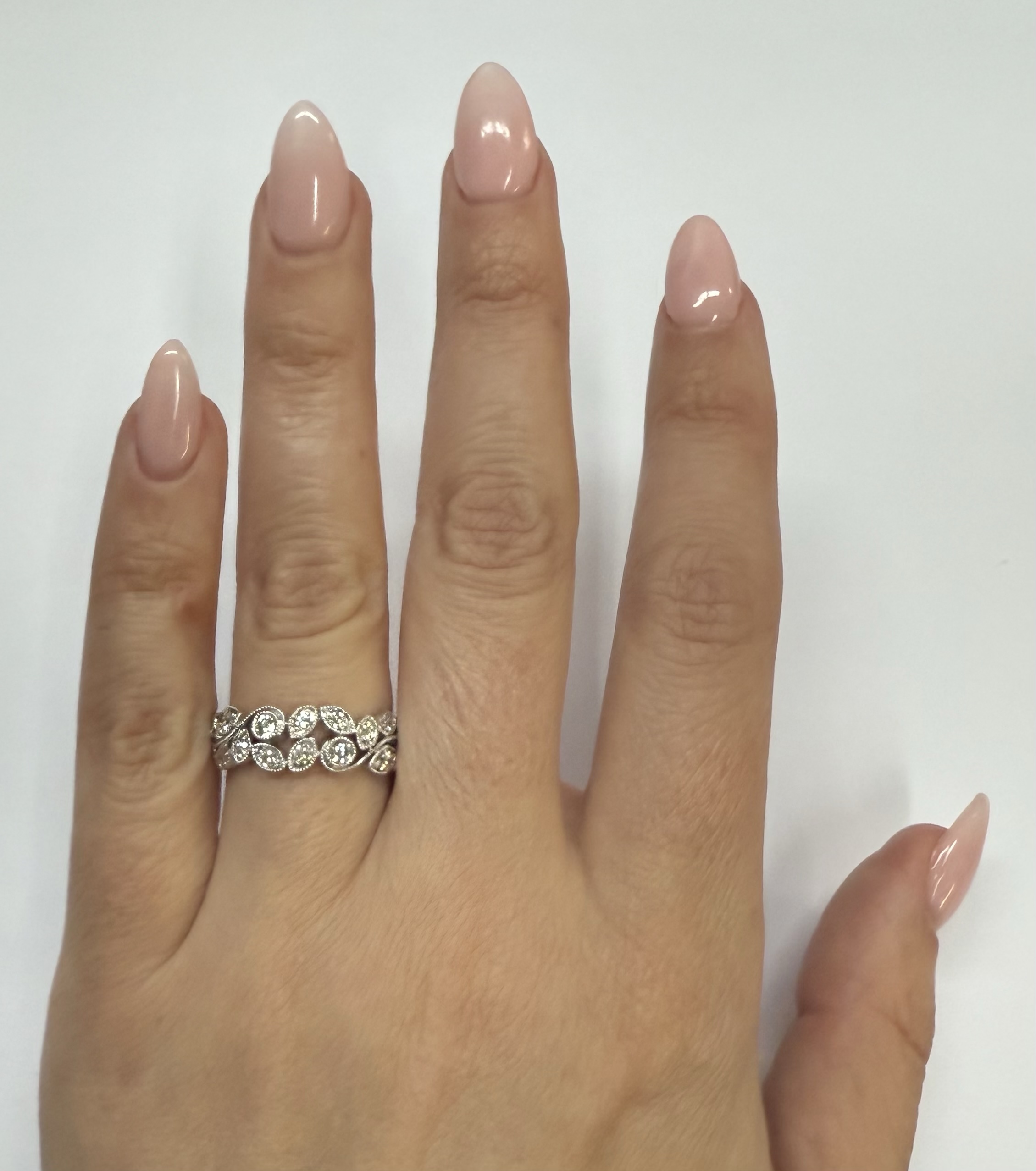 14k White Gold 16 Stone Genuine 1/2 Cttw Round Brilliant Cut Diamond Mill Grain Band - Image 18