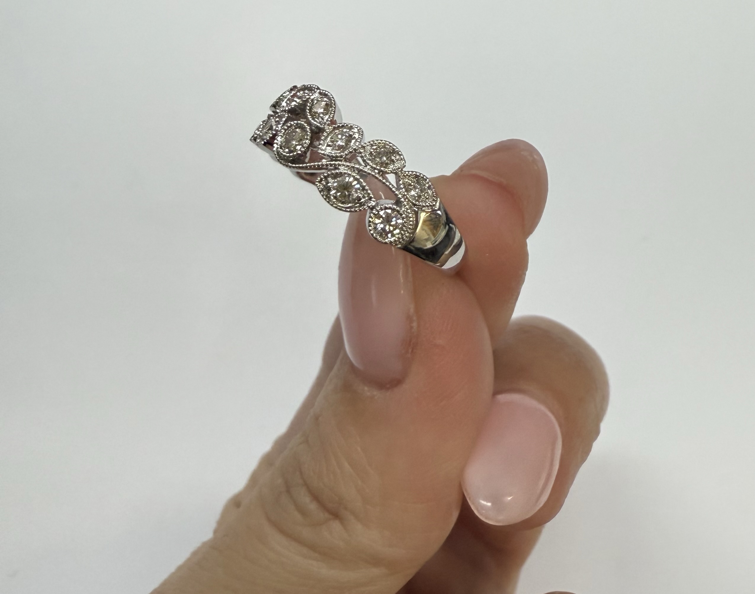 14k White Gold 16 Stone Genuine 1/2 Cttw Round Brilliant Cut Diamond Mill Grain Band - Image 27