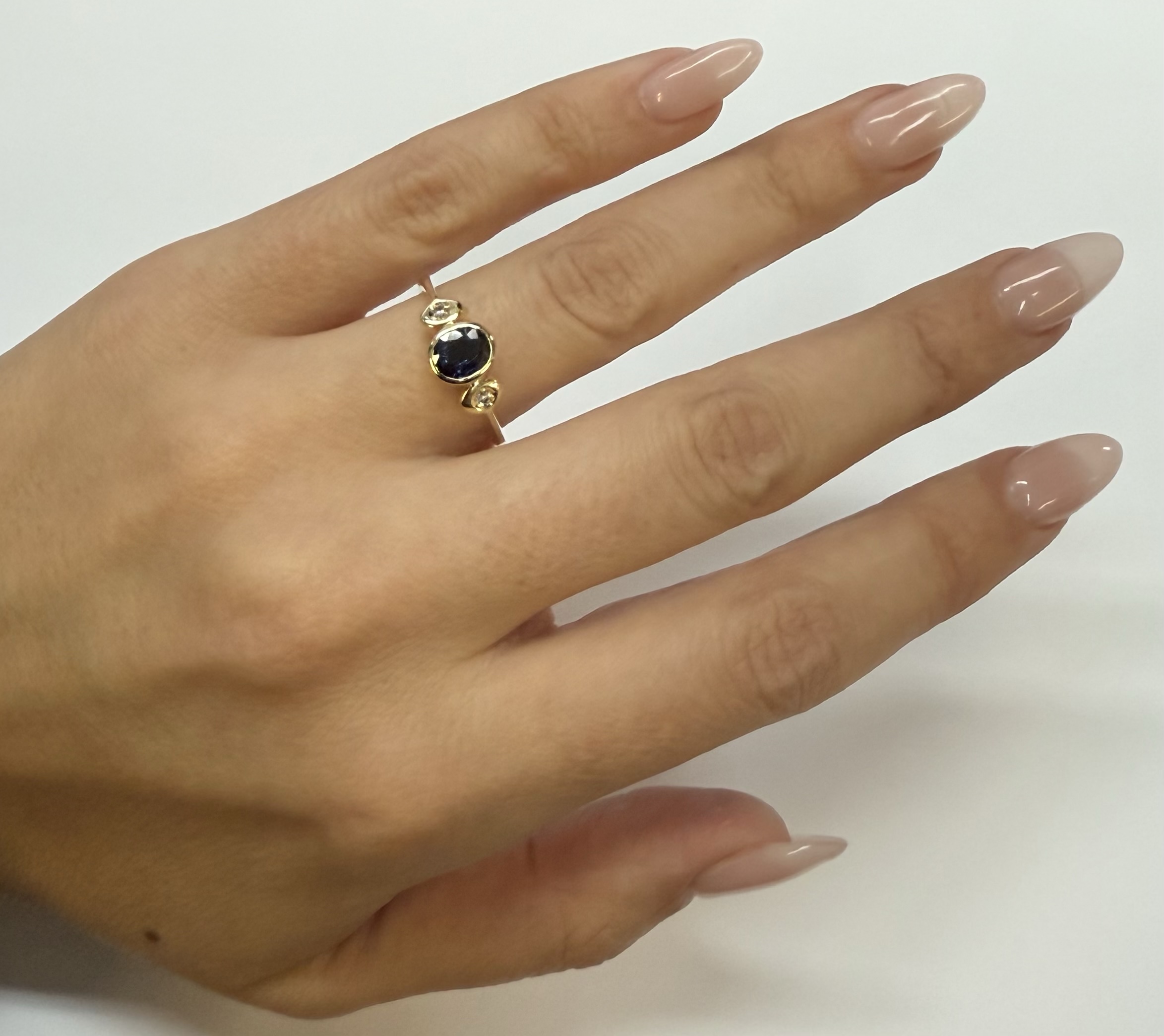 Vintage 18k Yellow Gold Bezel Set Sapphire & Diamond Ring - Image 9