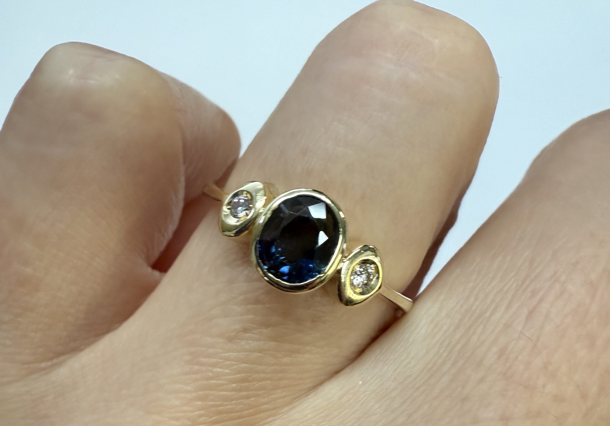 Vintage 18k Yellow Gold Bezel Set Sapphire & Diamond Ring - Image 11