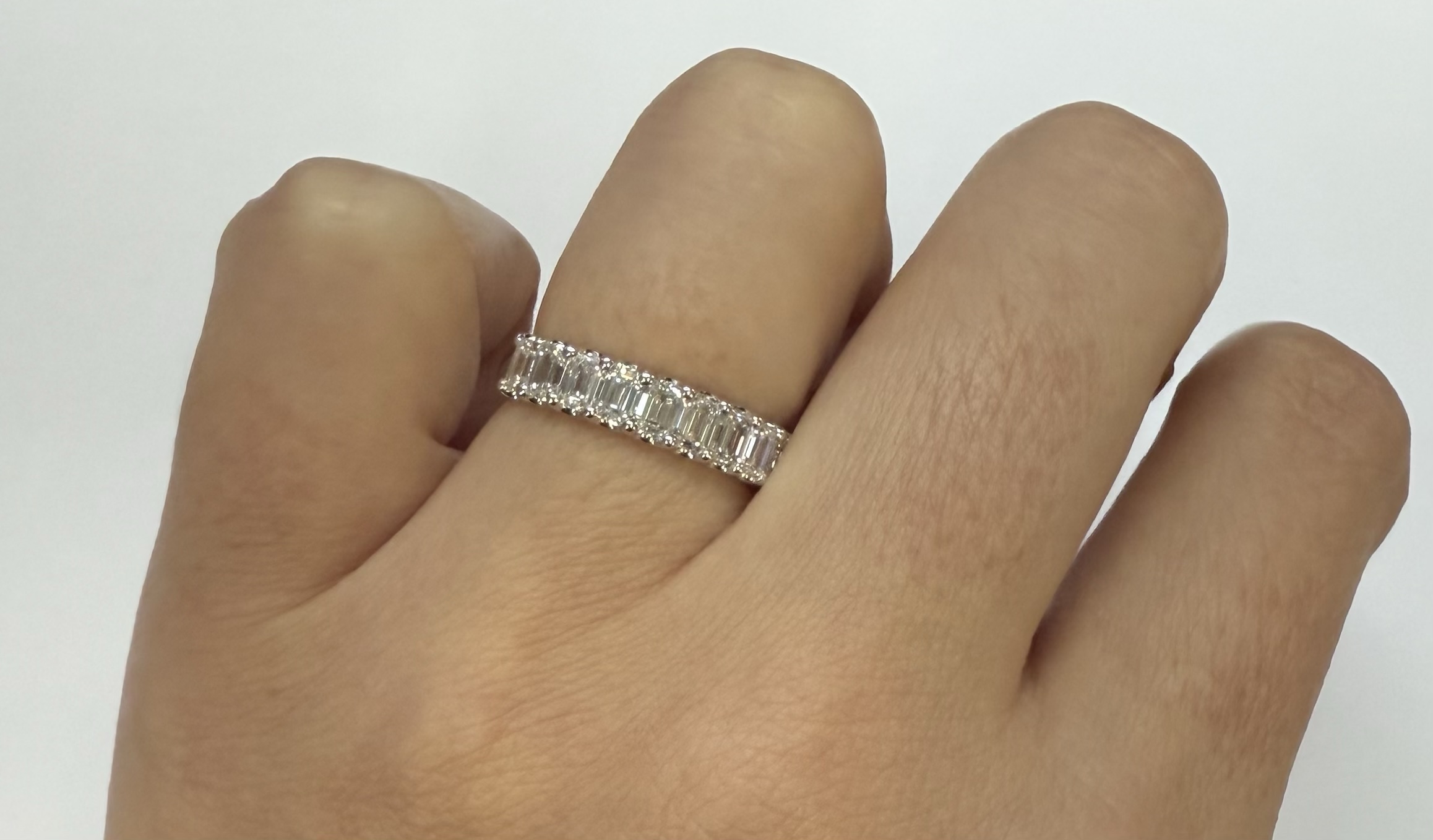 14k White Gold 9 Stone Genuine 1.35 Cttw Emerald Cut Diamond Band - Image 20