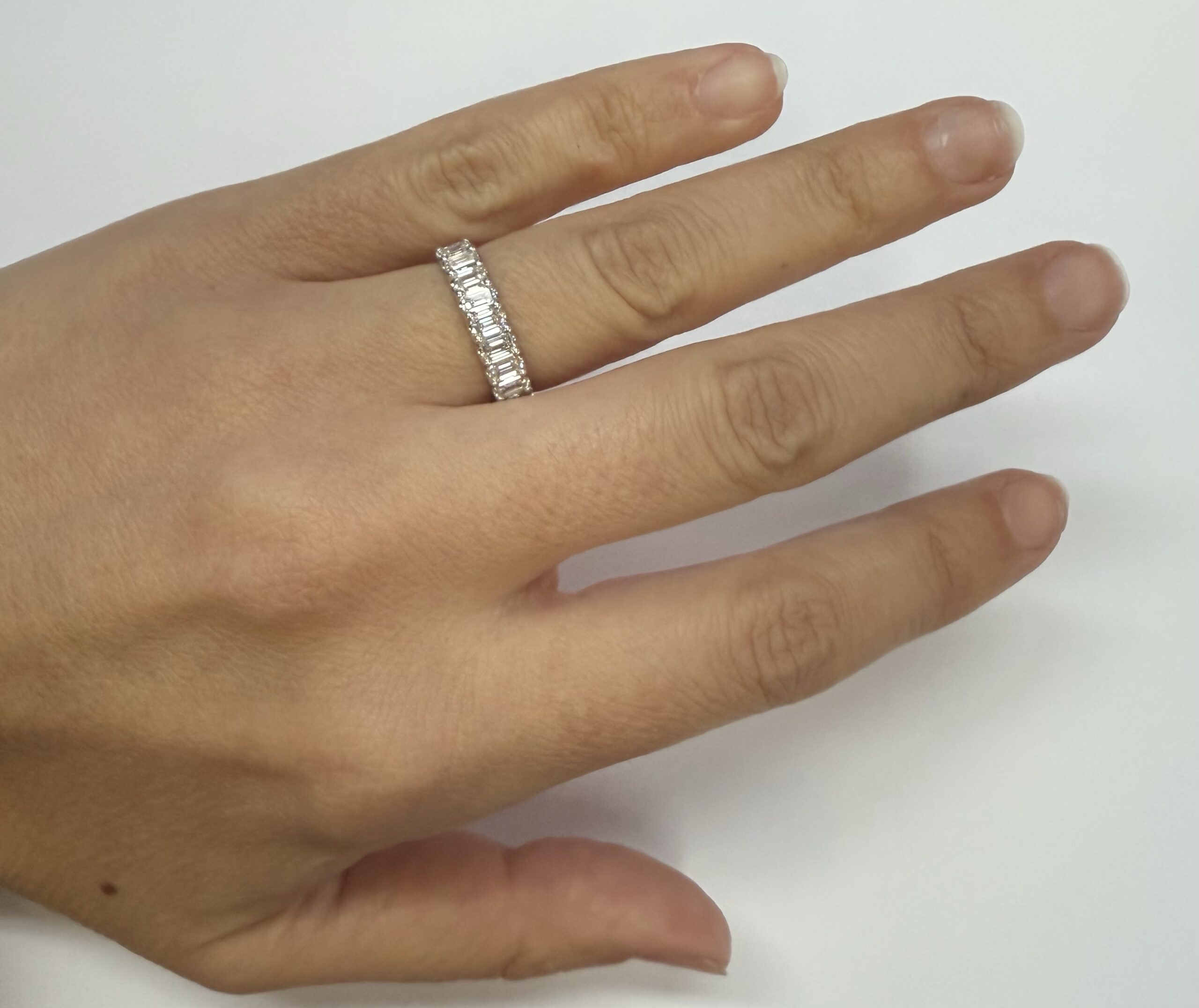 14k White Gold 9 Stone Genuine 1.35 Cttw Emerald Cut Diamond Band - Image 21