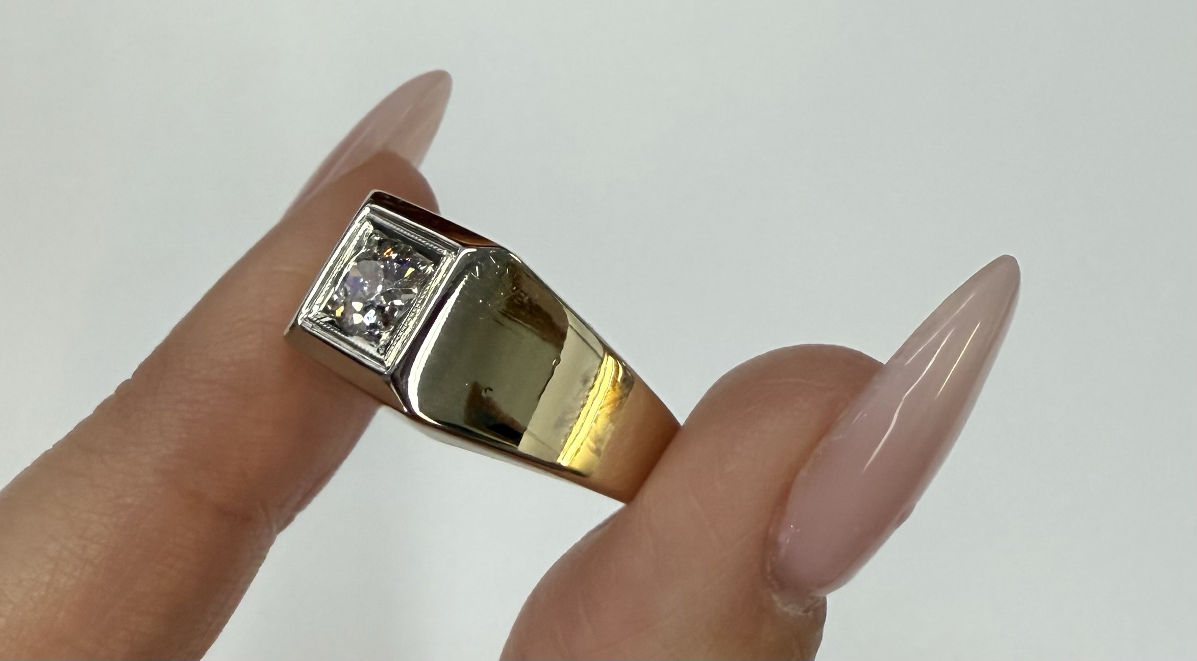 Men's Antique 14k Yellow Gold Genuine .45 Cttw Diamond Ring - Image 3