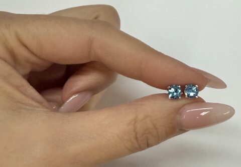 14k White Gold 5 MM Swiss Blue Topaz Stud Earrings