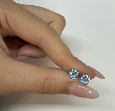 14k White Gold 6 MM Swiss Blue Topaz Stud Earrings