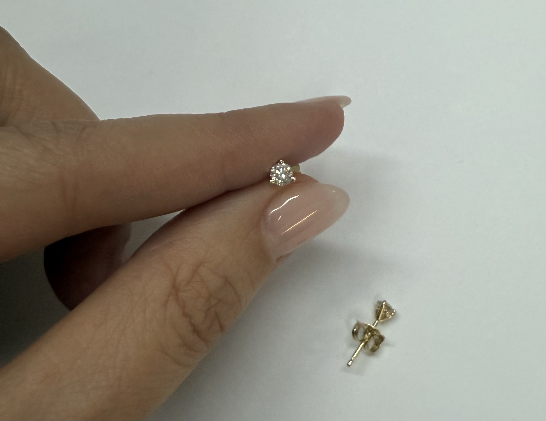 14k Yellow Gold 3 Prong Genuine .34 Cttw Round Brilliant Cut Diamond Stud Earrings - Image 22