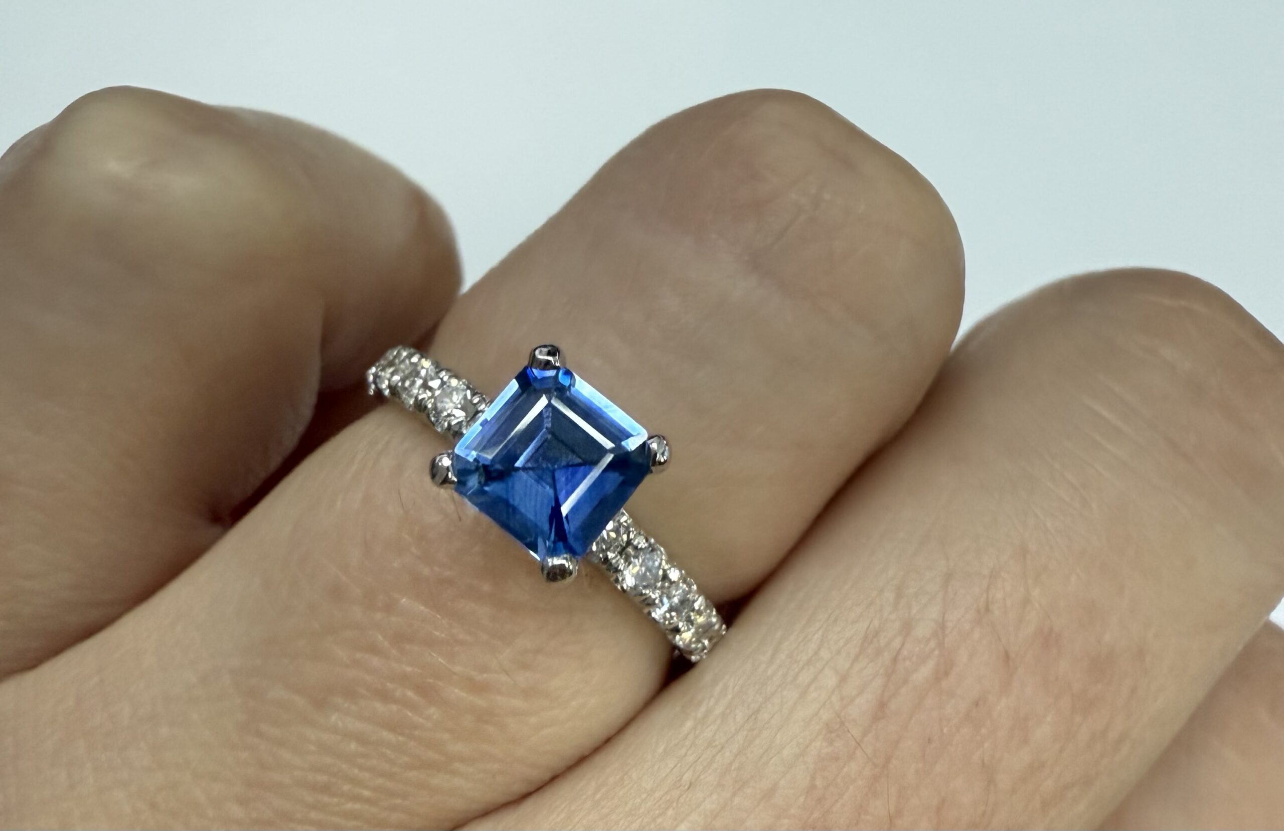 14k White Gold Genuine .83 Cttw Ceylon Sapphire & Diamond Ring - Image 12