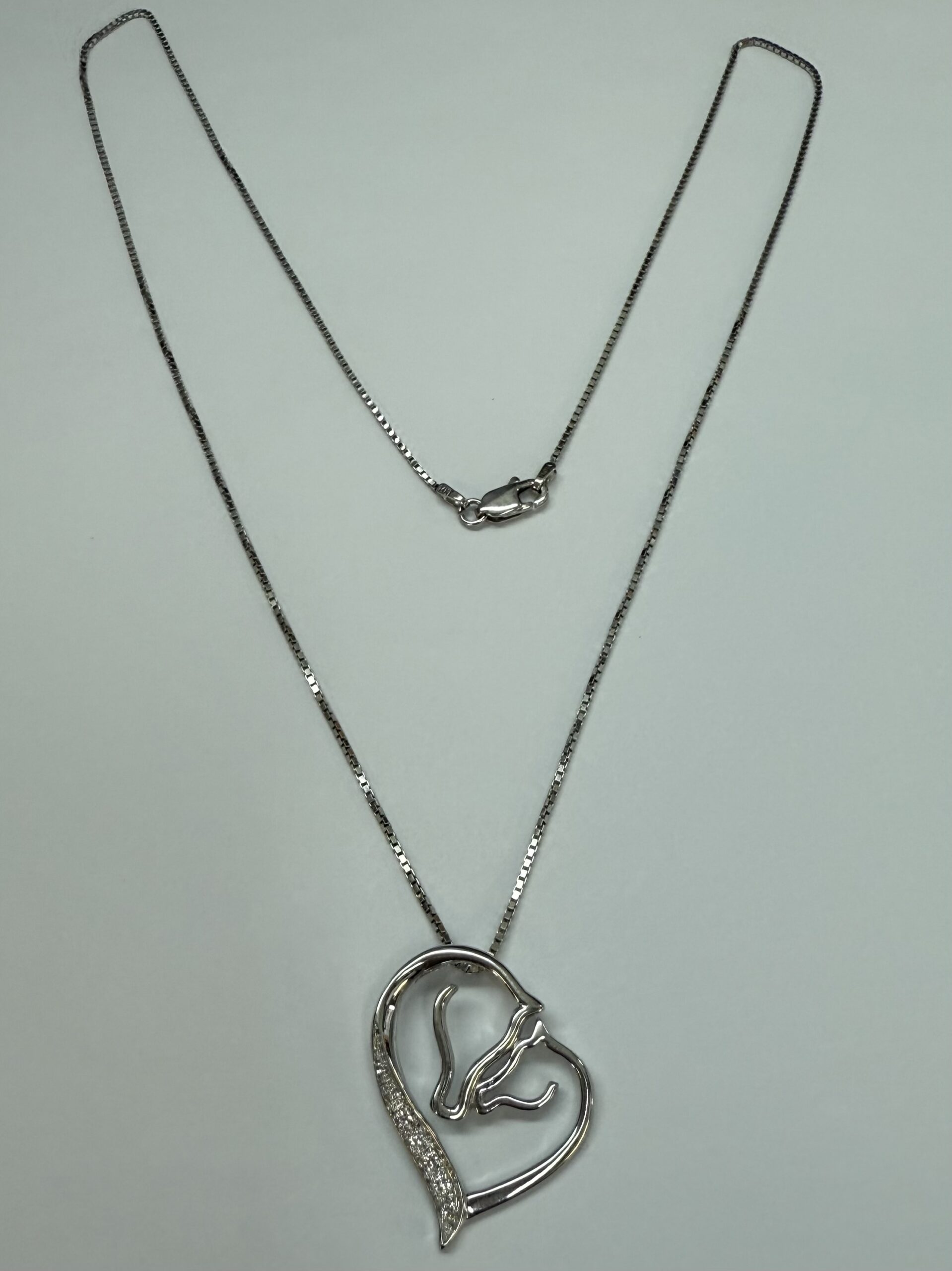 14k White Gold Horses's Head Heart Diamond Pendant - Image 9