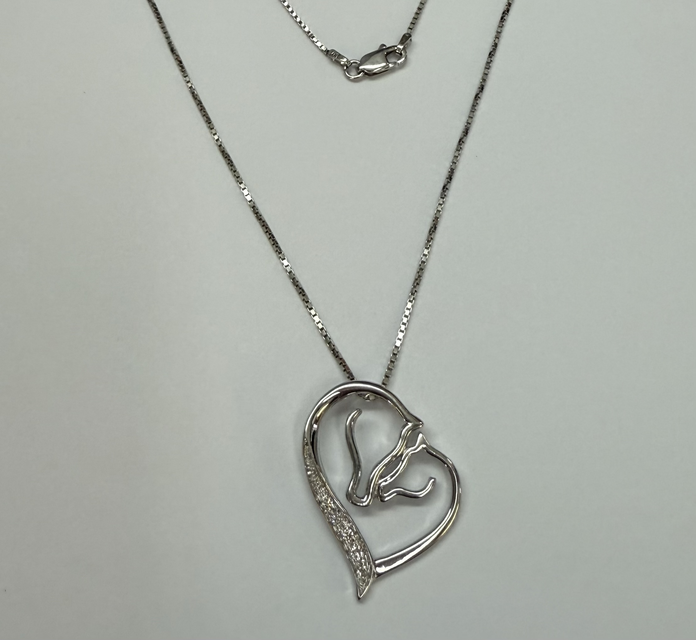14k White Gold Horses's Head Heart Diamond Pendant - Image 14