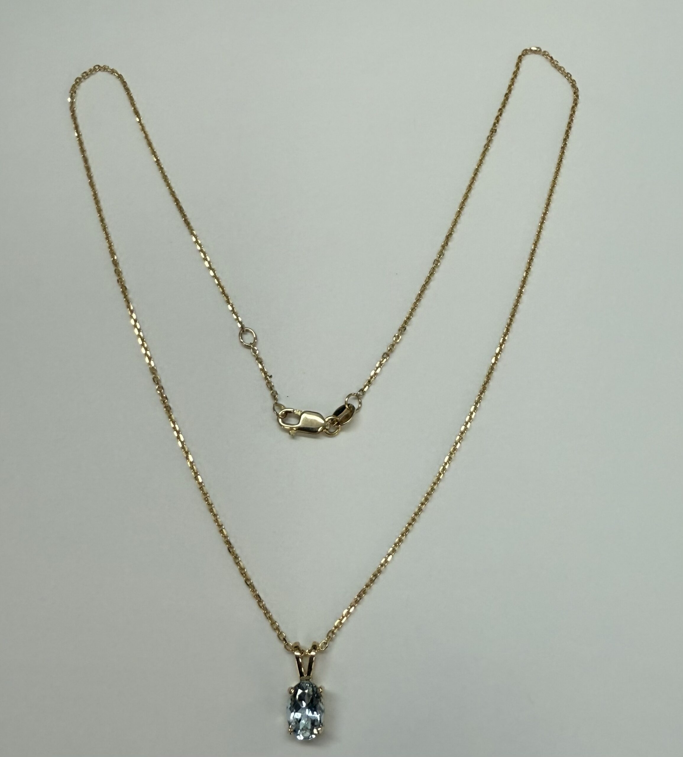 14k Yellow Gold Genuine .73 Cttw Aquamarine Pendant