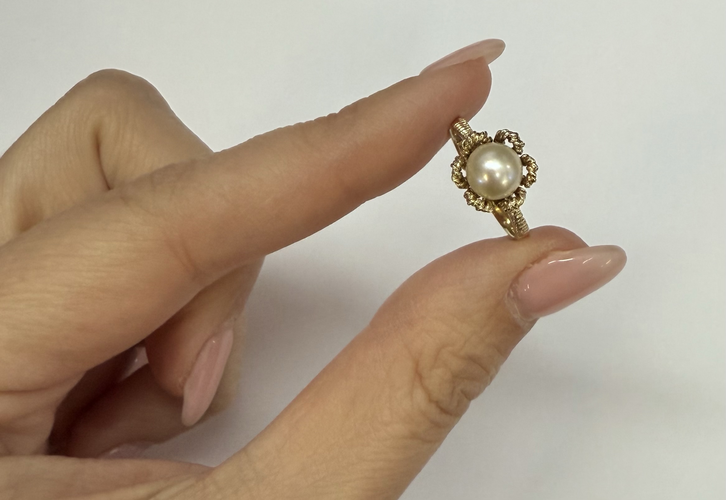 Vintage 14k Yellow Gold 6.5 MM Cultured Saltwater Pearl Ring