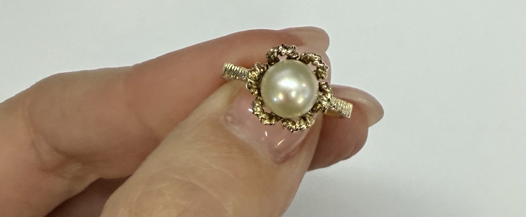Vintage 14k Yellow Gold 6.5 MM Cultured Saltwater Pearl Ring - Image 8