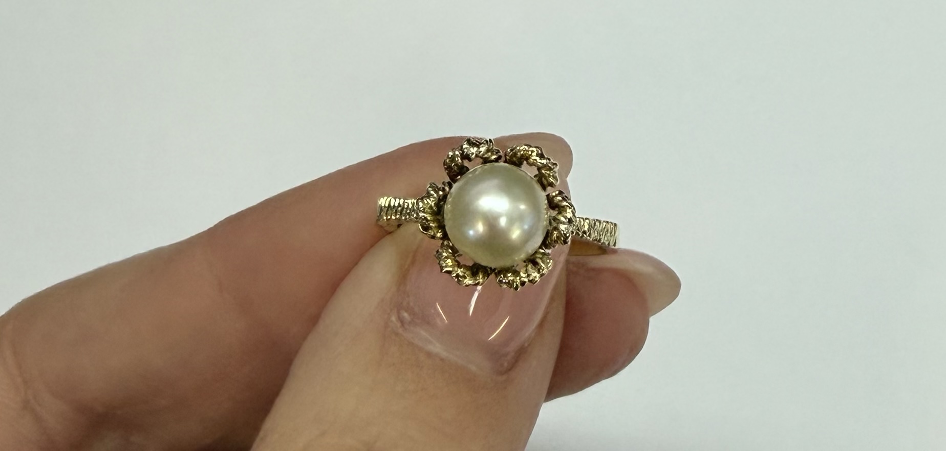 Vintage 14k Yellow Gold 6.5 MM Cultured Saltwater Pearl Ring - Image 13