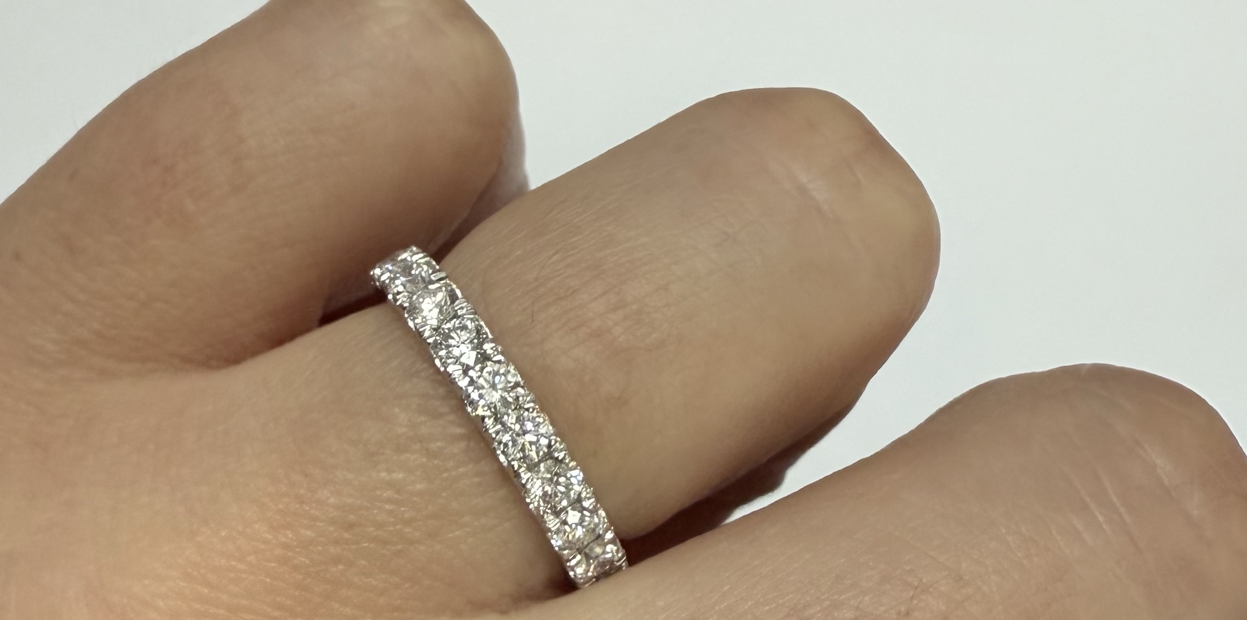 14k White Gold 1.26 Cttw Round Brilliant Cut Diamond Fishtail Style Band - Image 19