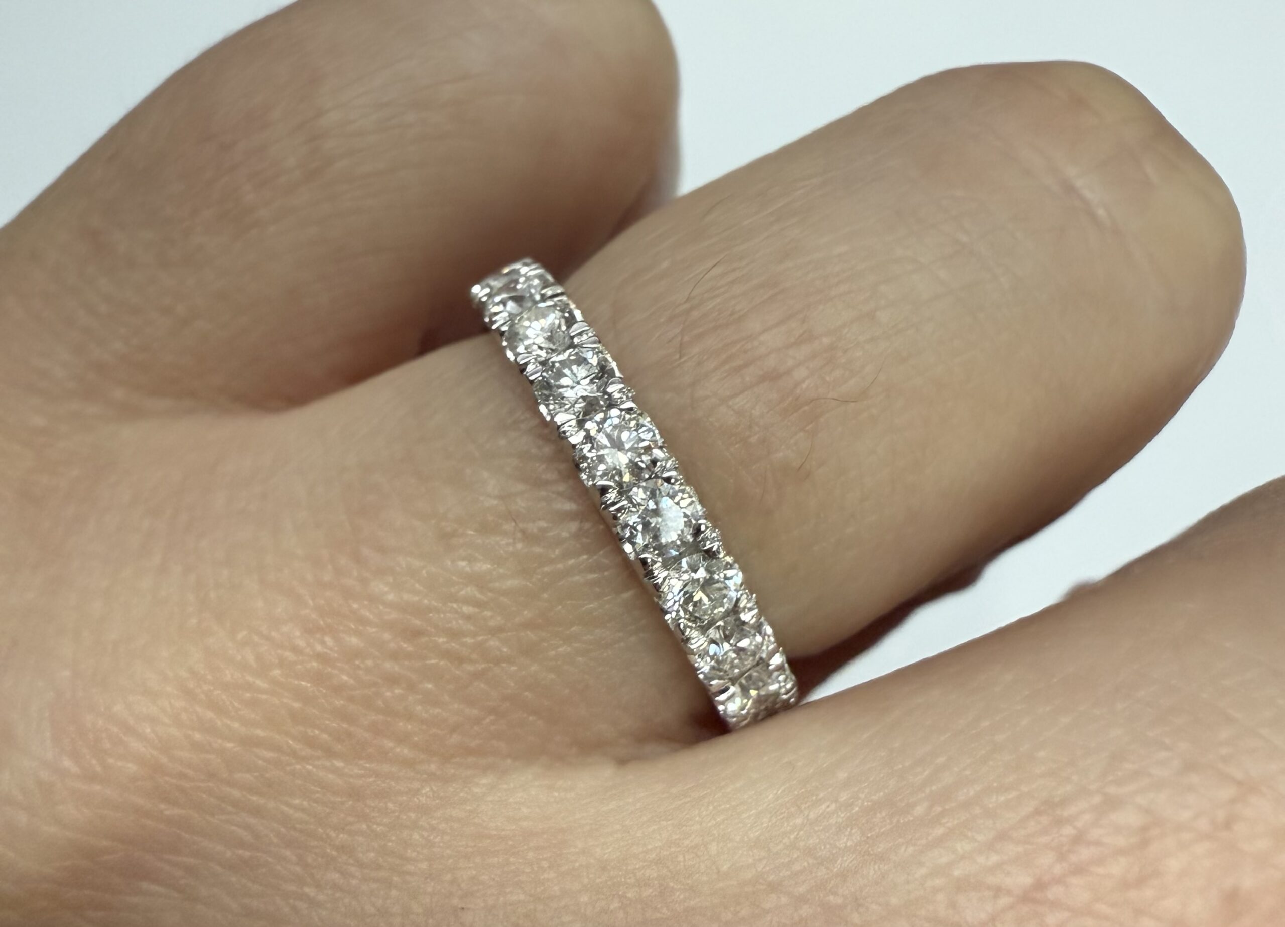 14k White Gold 1.26 Cttw Round Brilliant Cut Diamond Fishtail Style Band - Image 18