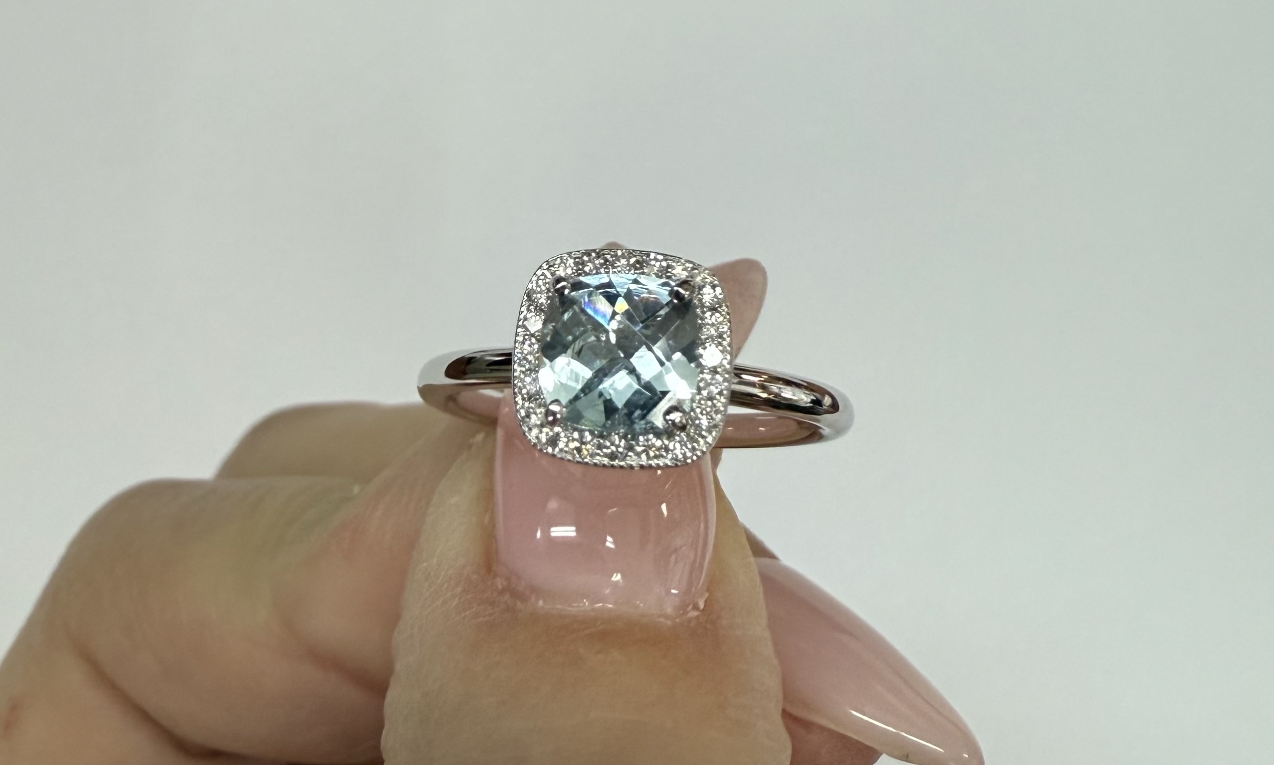 14k White Gold Genuine .70 Cttw Cushion Shaped Aquamarine & Diamond Halo - Image 3