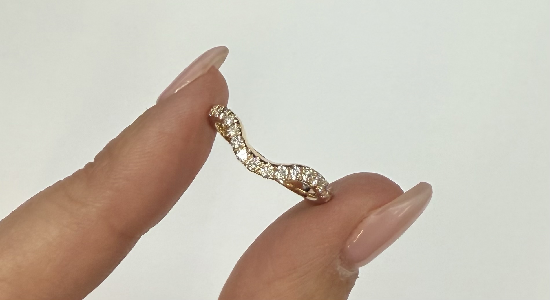 14k Yellow Gold Curved 17 Stone Genuine .38 Cttw Round Brilliant Cut Diamond Band
