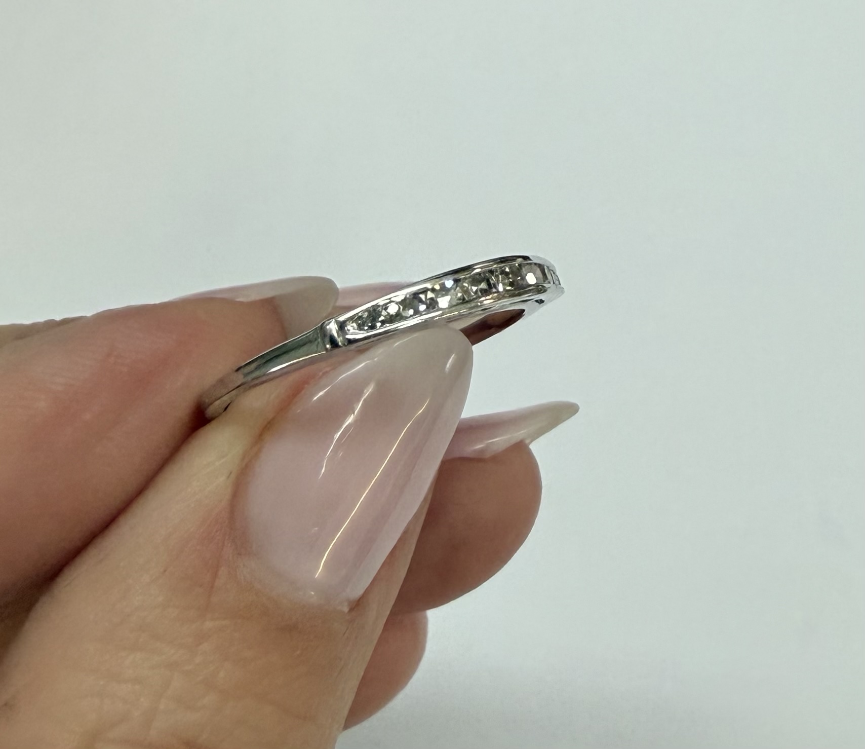 Antique 14k White Gold Genuine .08 Cttw Single Cut Diamond Channel Set Band - Image 27