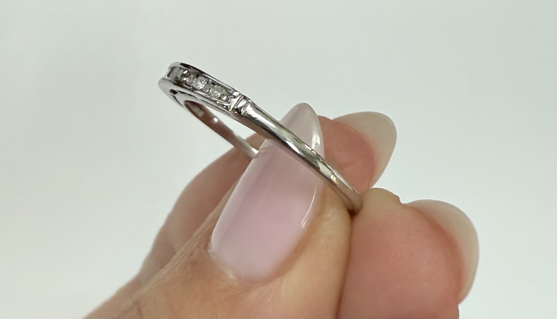 Antique 14k White Gold Genuine .08 Cttw Single Cut Diamond Channel Set Band - Image 19