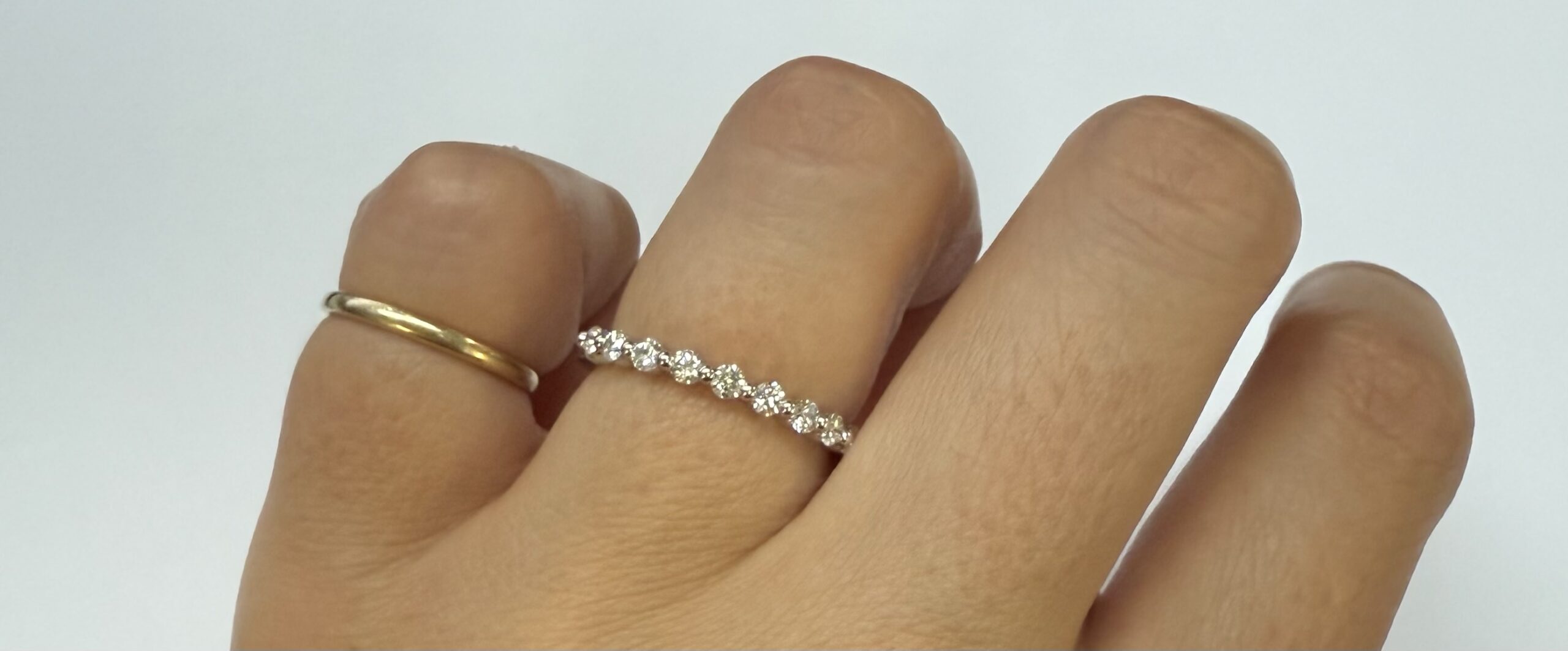 14k White Gold 11 Stone Genuine 1/2 Cttw Round Brilliant Cut Diamond Band - Image 35