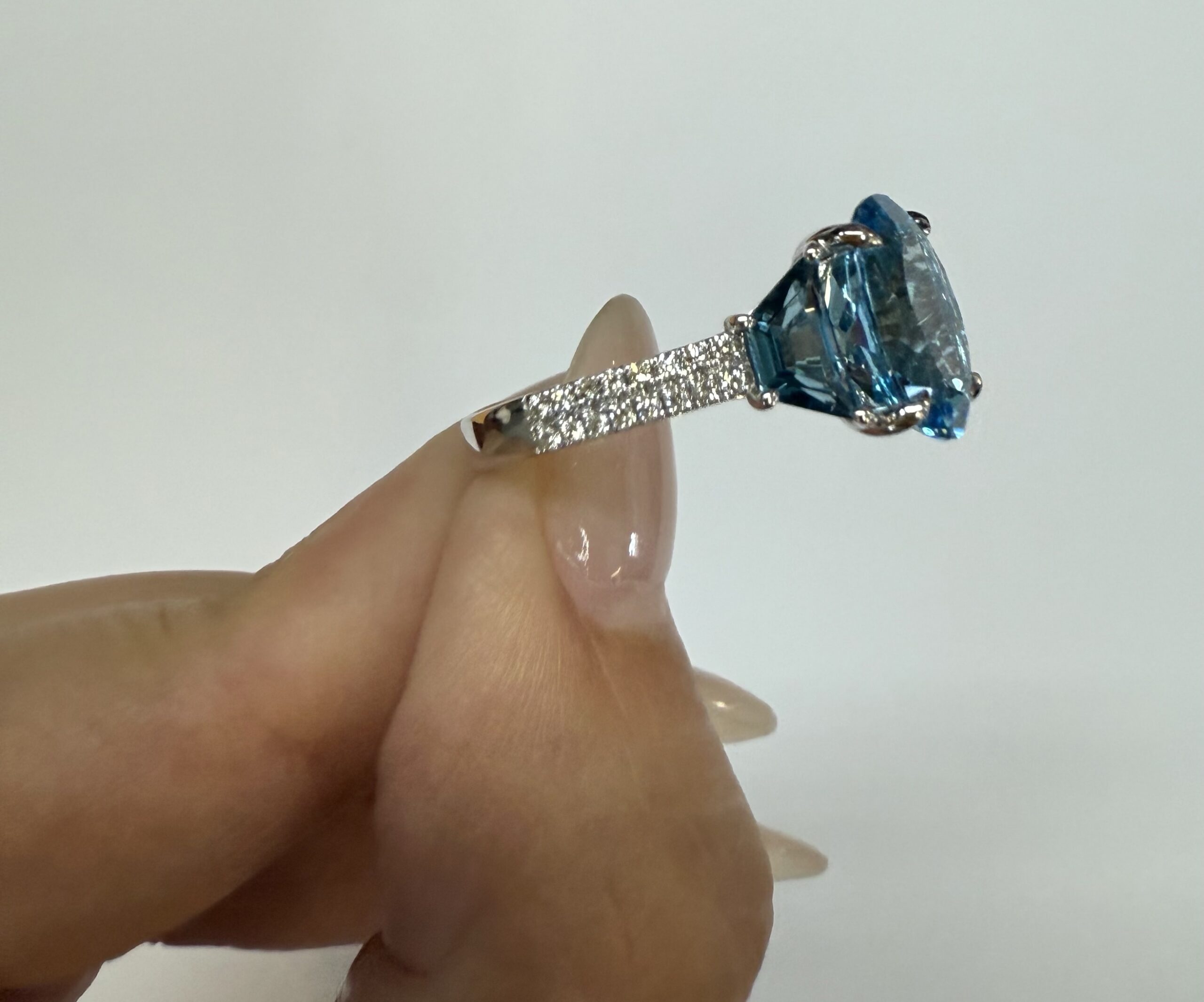 14k White Gold Genuine 4.95 Cttw Blue Topaz & 1.47 Cttw Genuine London Blue Topaz Ring - Image 10