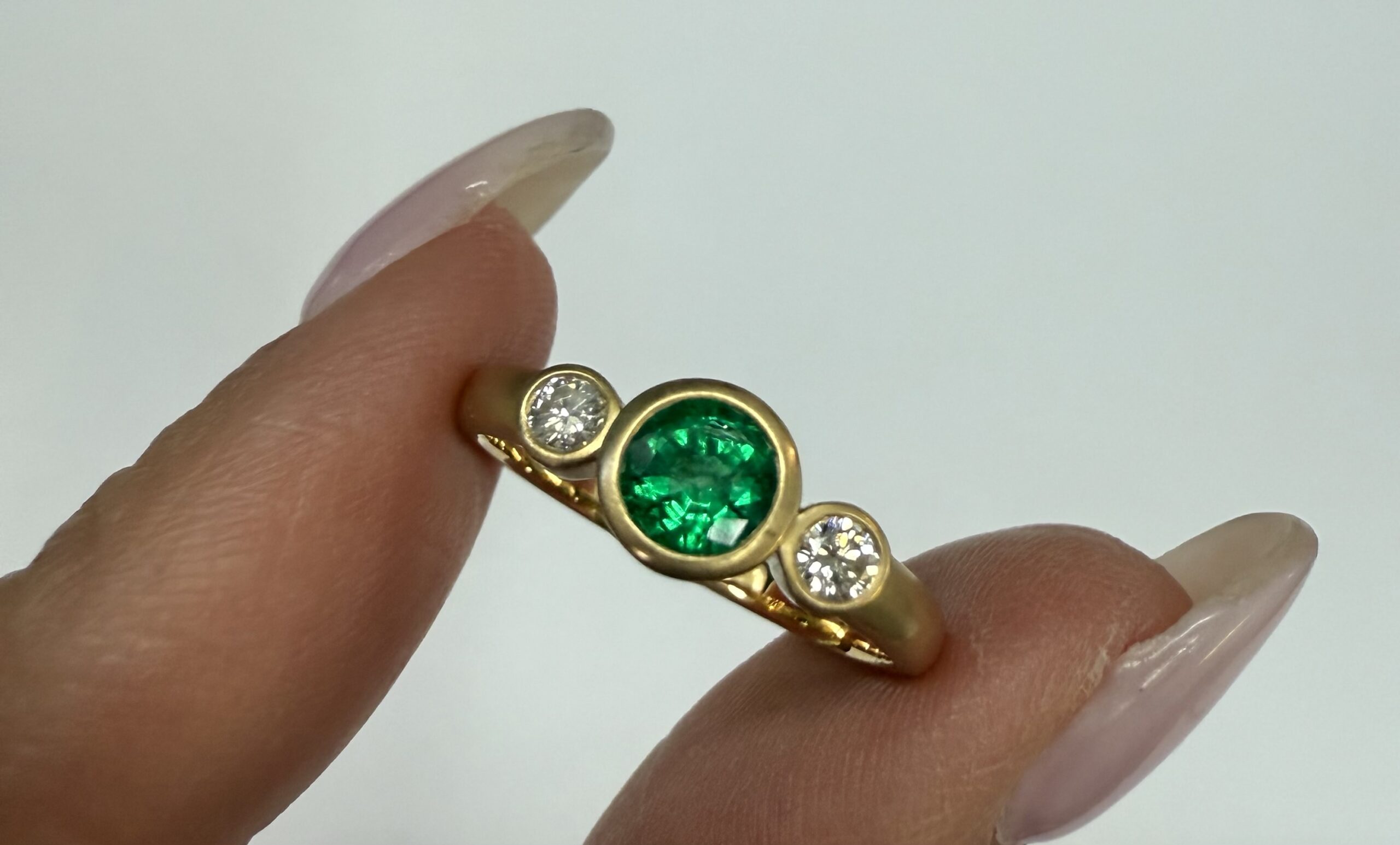 18k Yellow Gold Genuine .40 Cttw Emerald & Diamond Three Stone Ring - Image 3